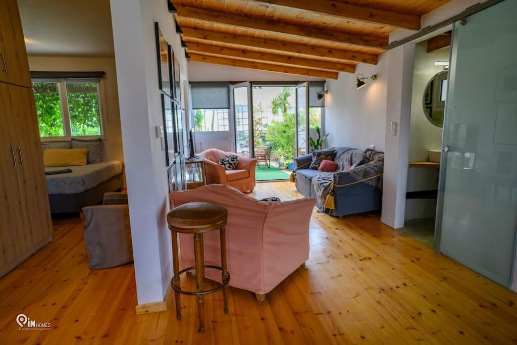 Rustic - Private Rooftop Garden & City View Studio in Egaleo-Athens