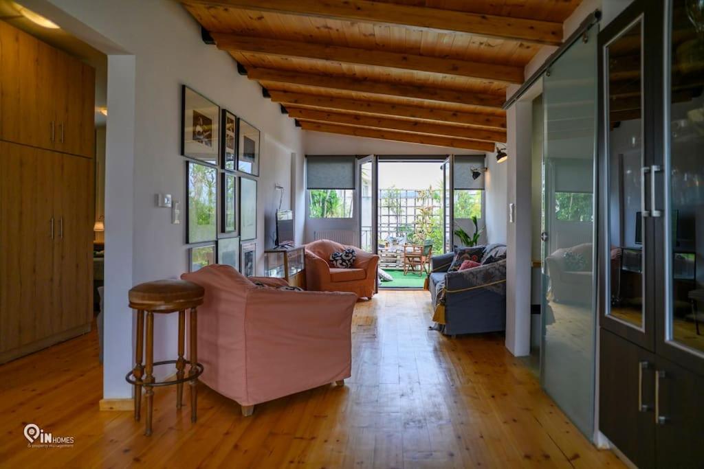 Rustic - Private Rooftop Garden & City View Studio in Egaleo-Athens
