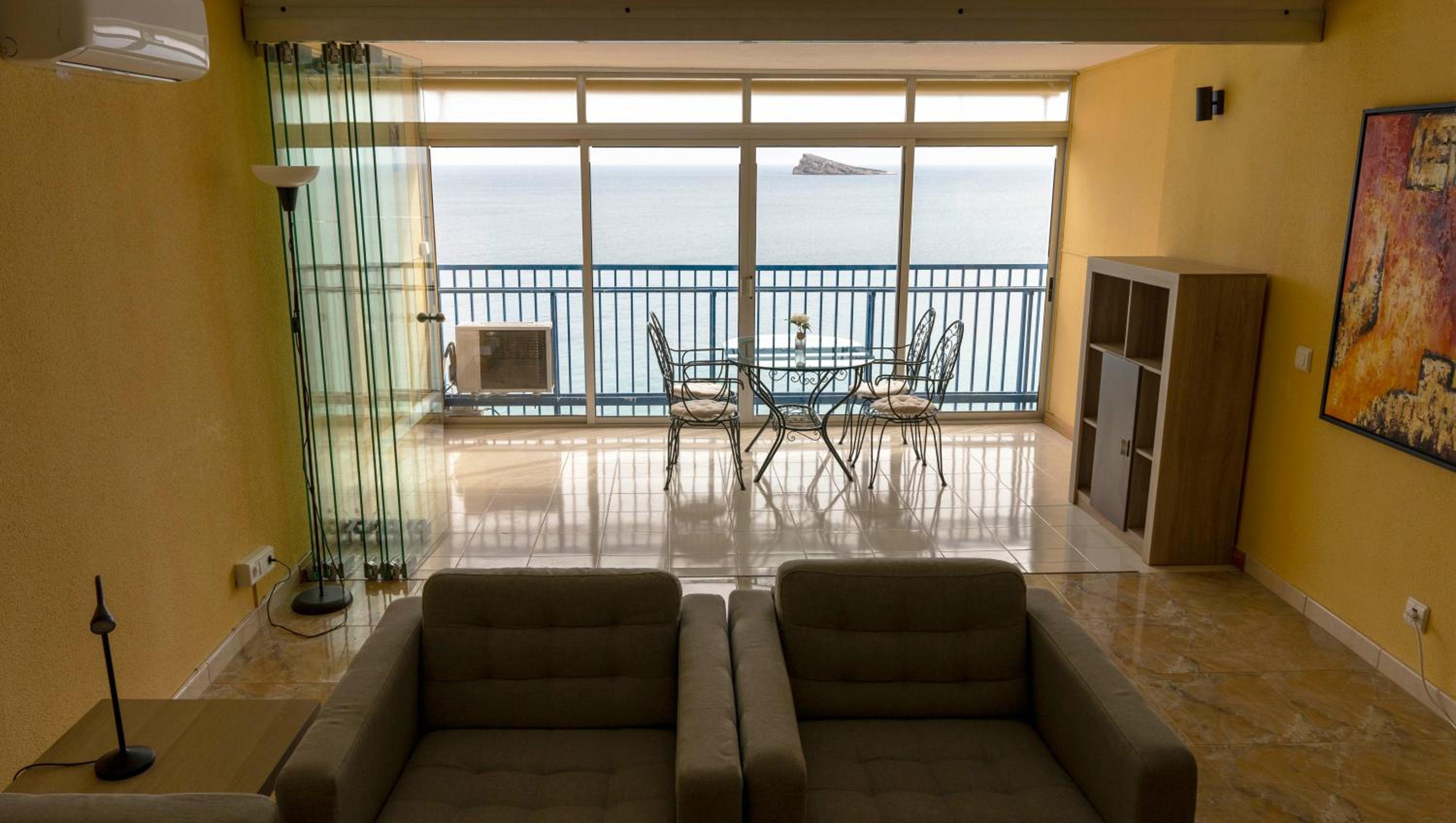 Las Palmeras 15D view 4