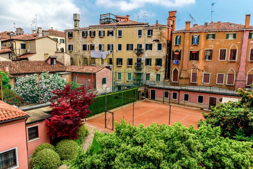 Venice Blue on Canal apartment