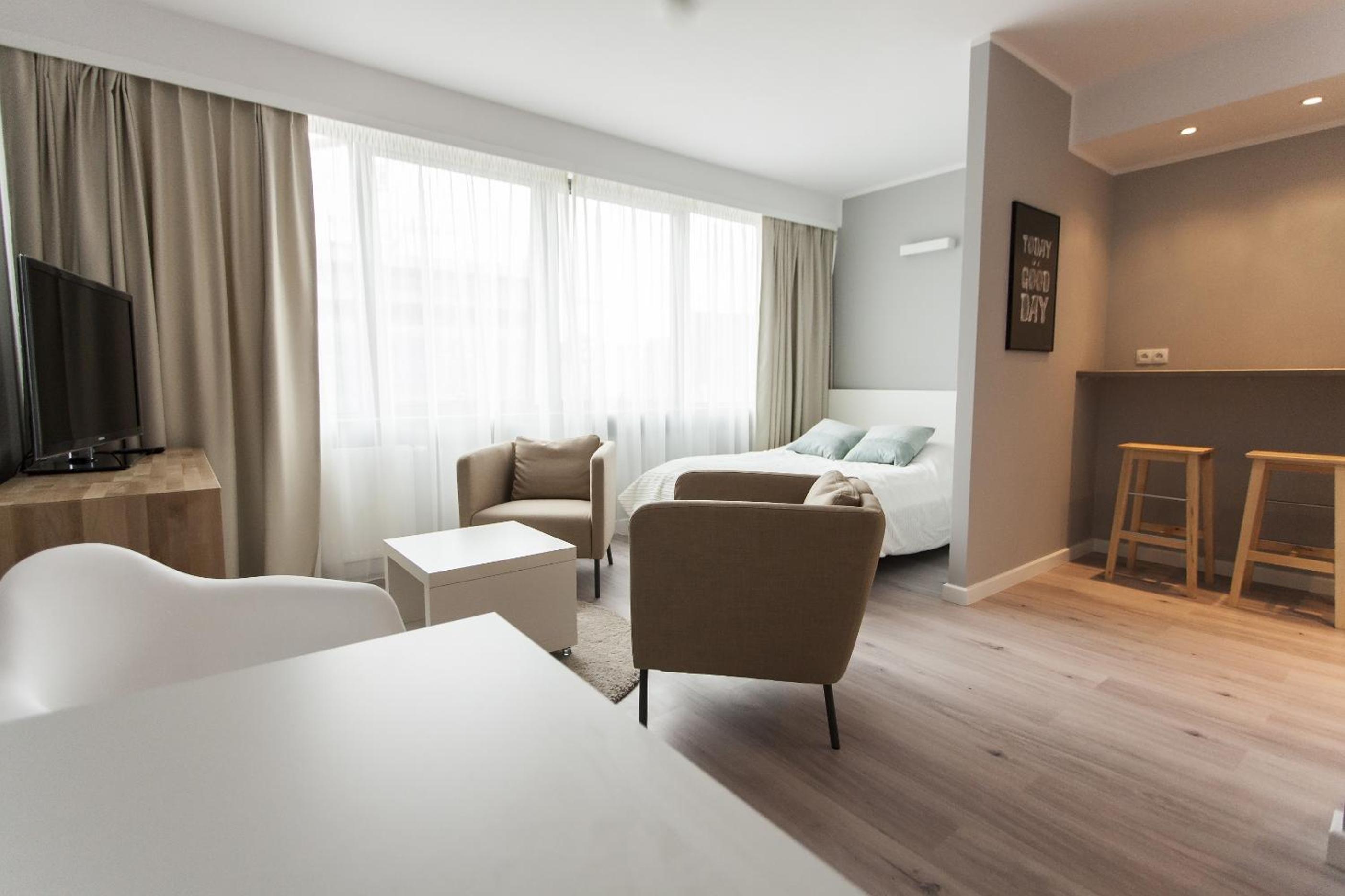 Silver Apartments