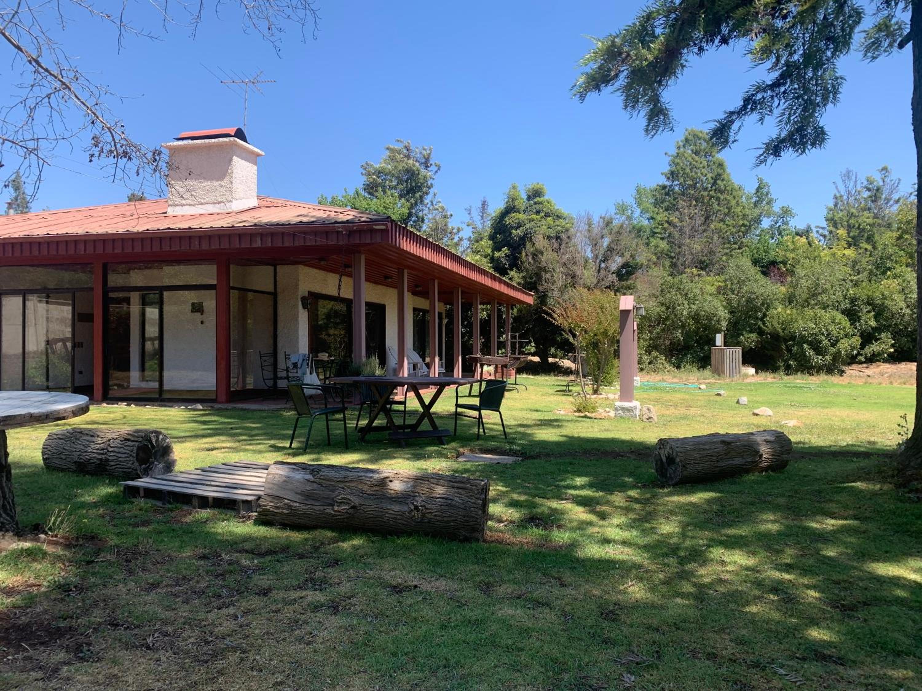 Casa tranquila y central con piscina en Olmué
