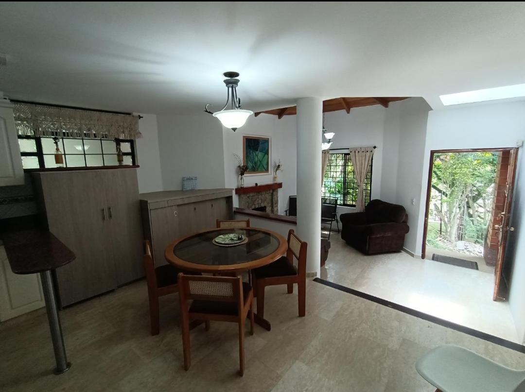 Casa Campestre Poblado para 10H San Lucas 106