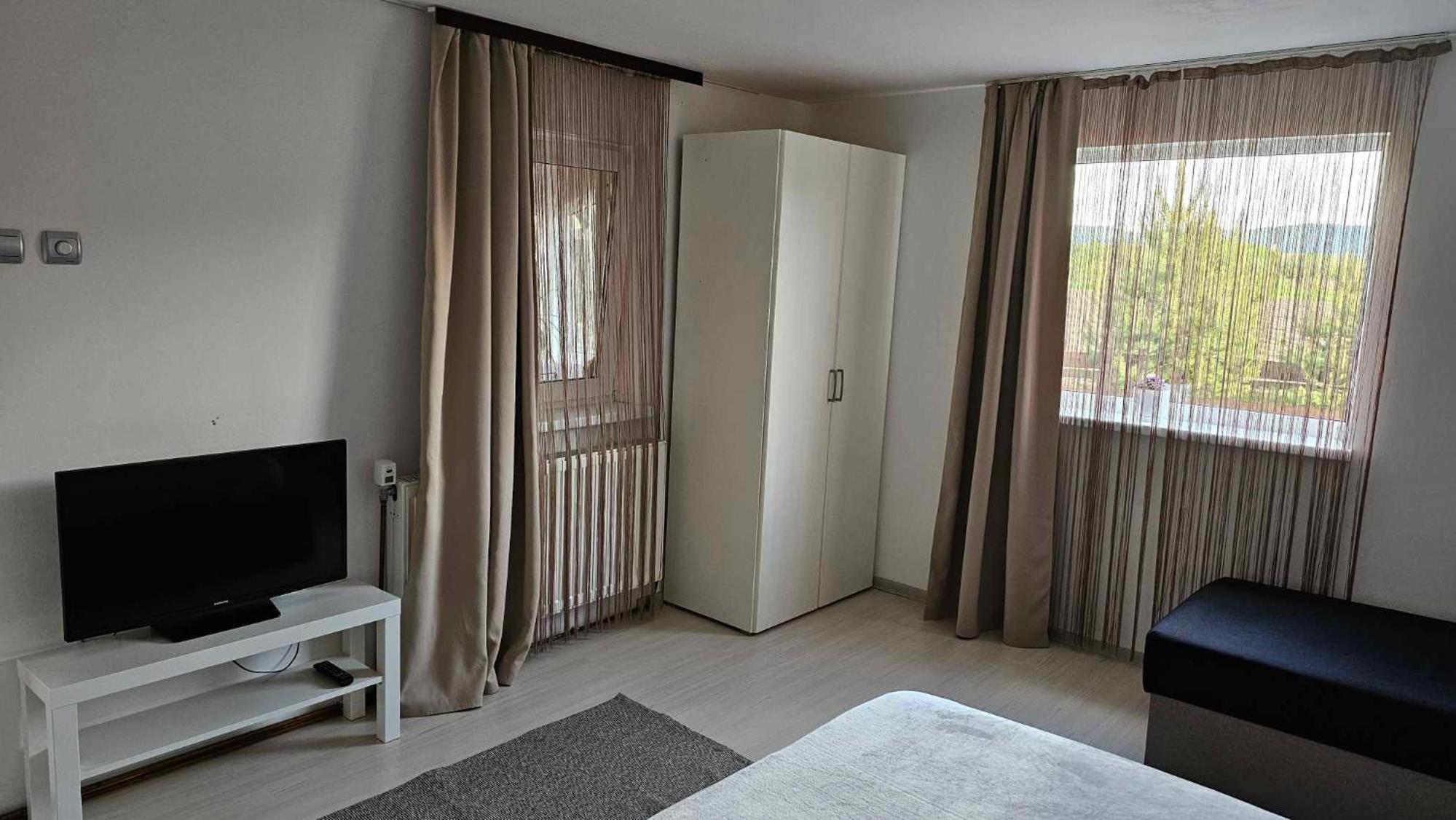 Verebes Cottage with garden view 5