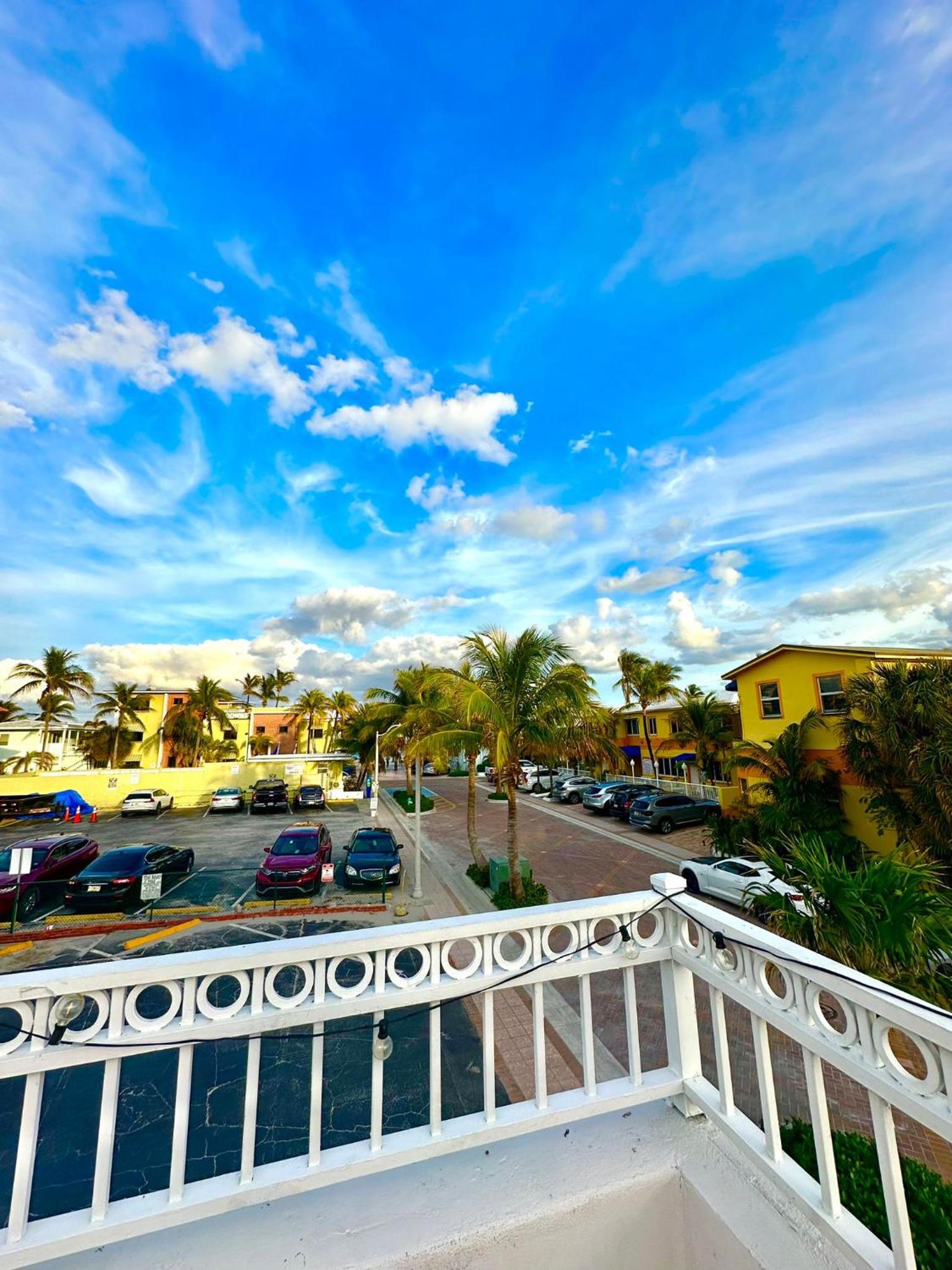 Pousada Suites at Hollywood Beach