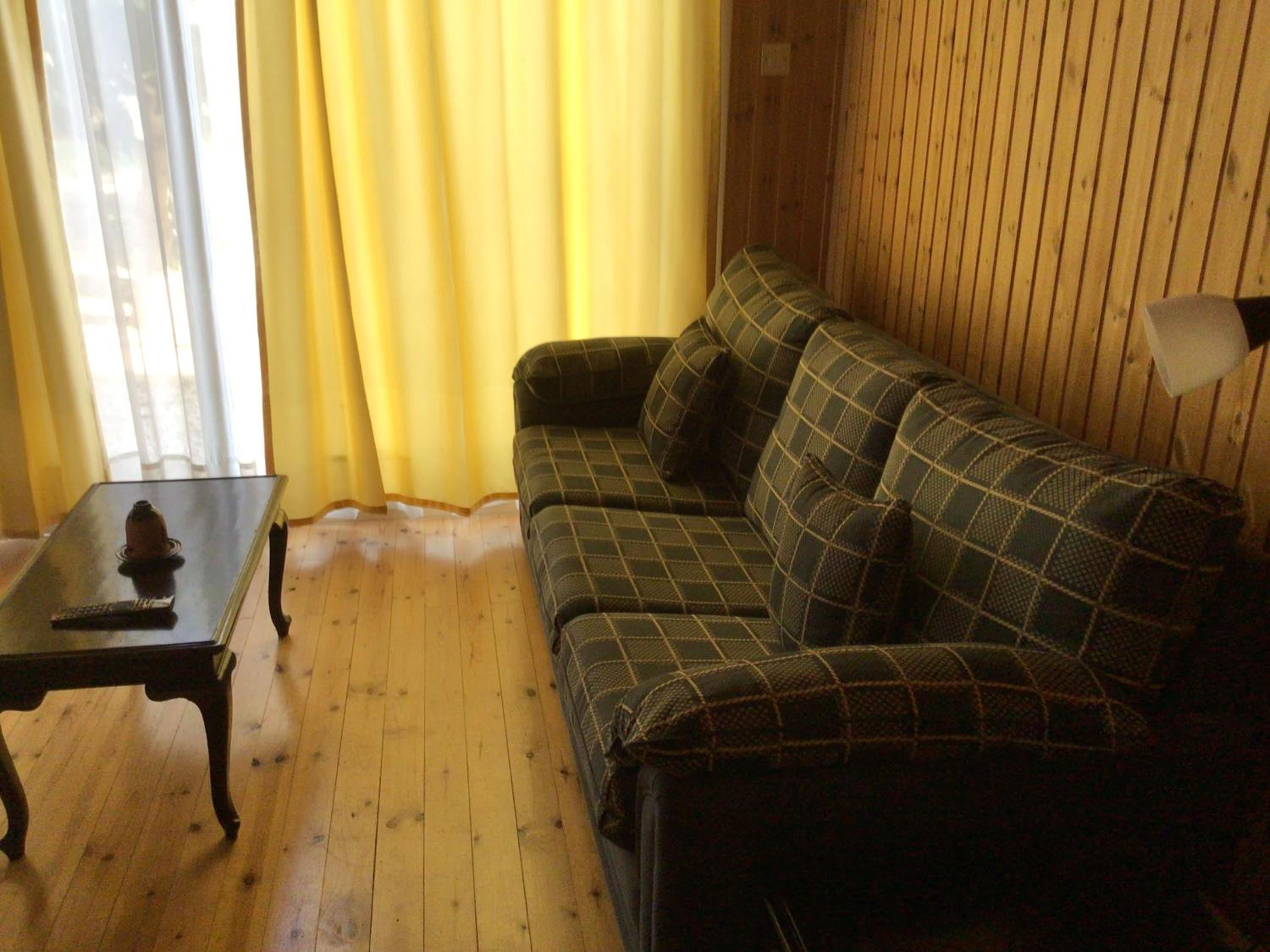 Pervolaris Cottages 2
