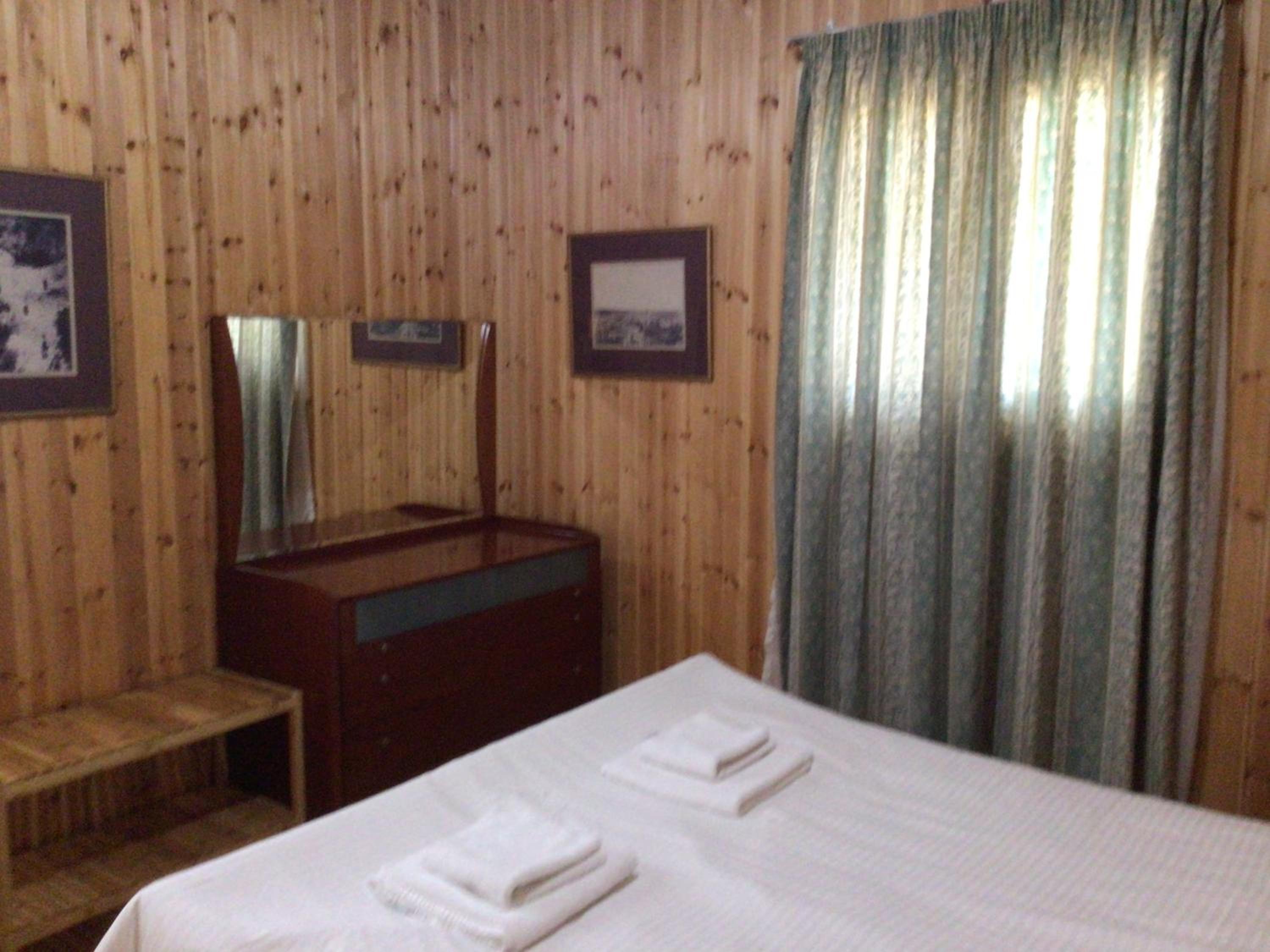 Pervolaris Cottages 2
