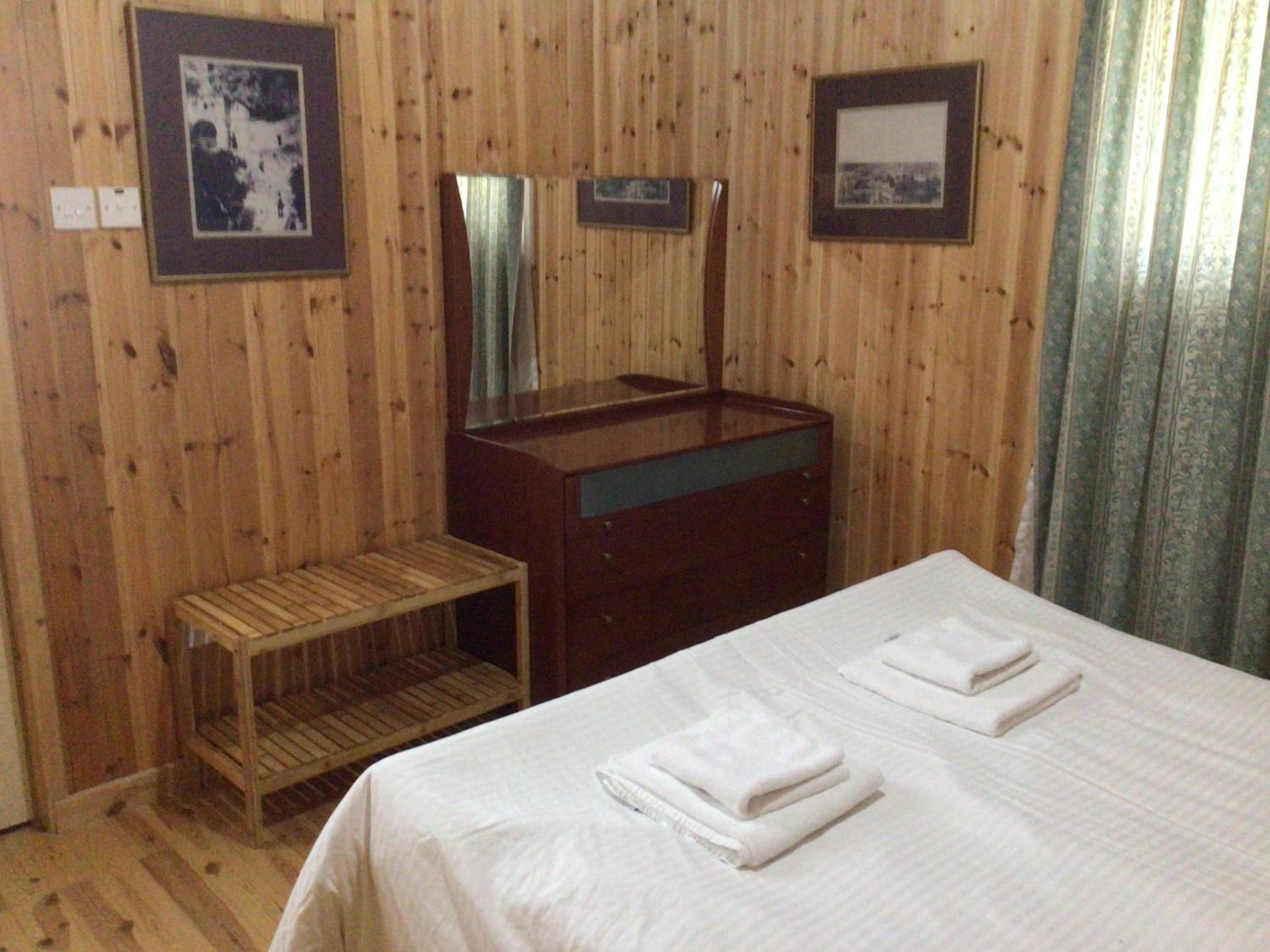 Pervolaris Cottages 2