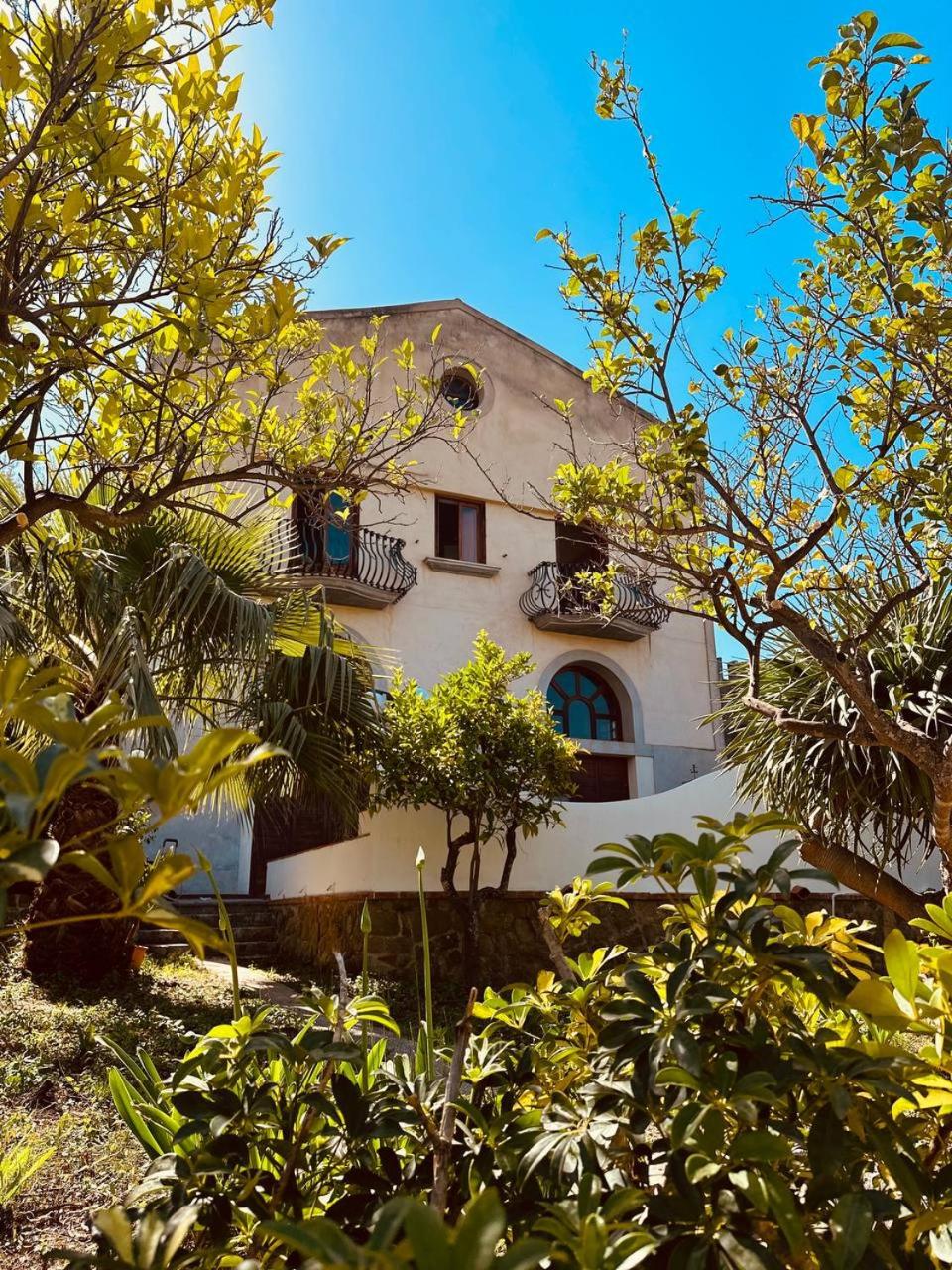 Hotel Villa Tiche - Image 1