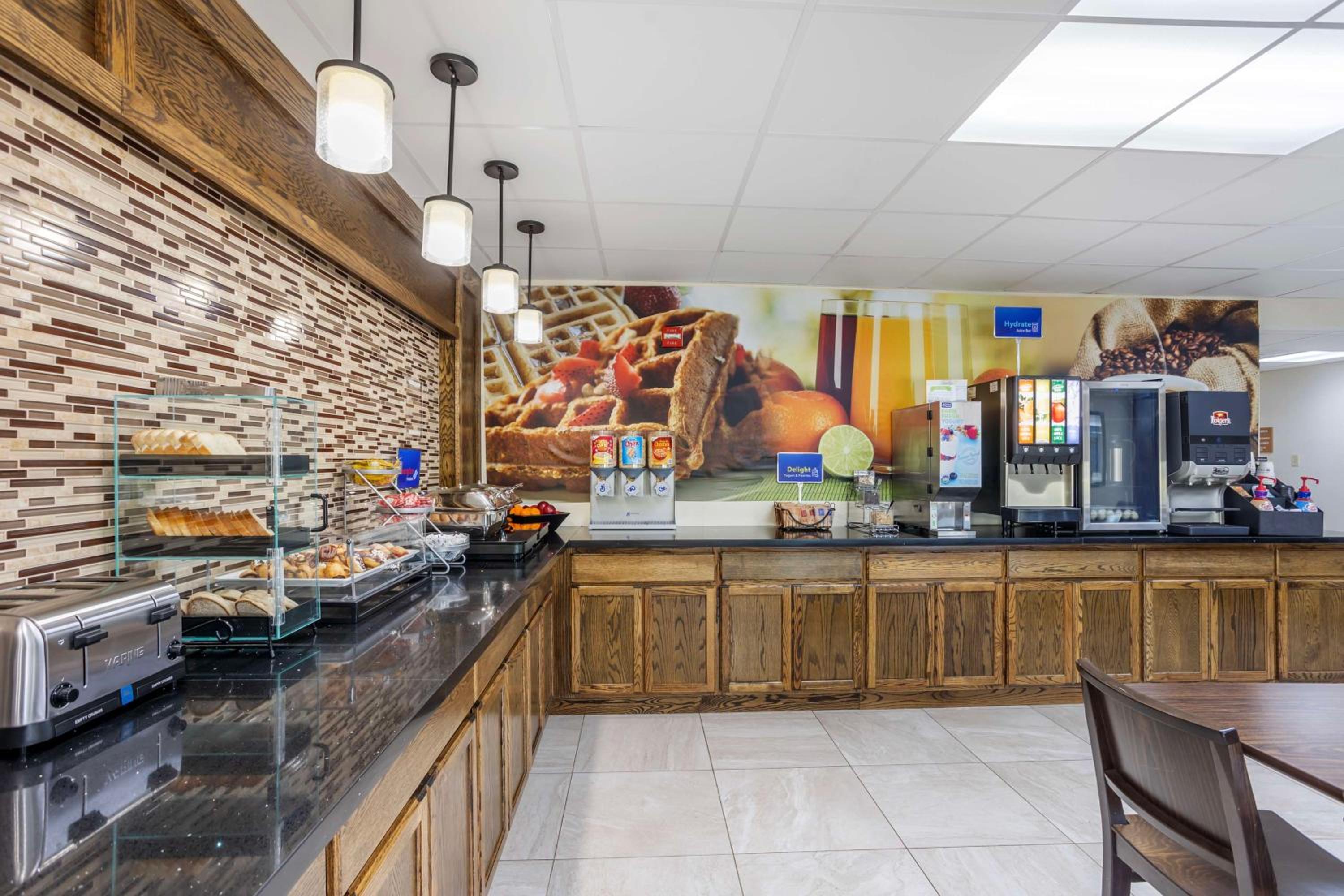 Best Western Inn at Blakeslee-Pocono - Property Image 32