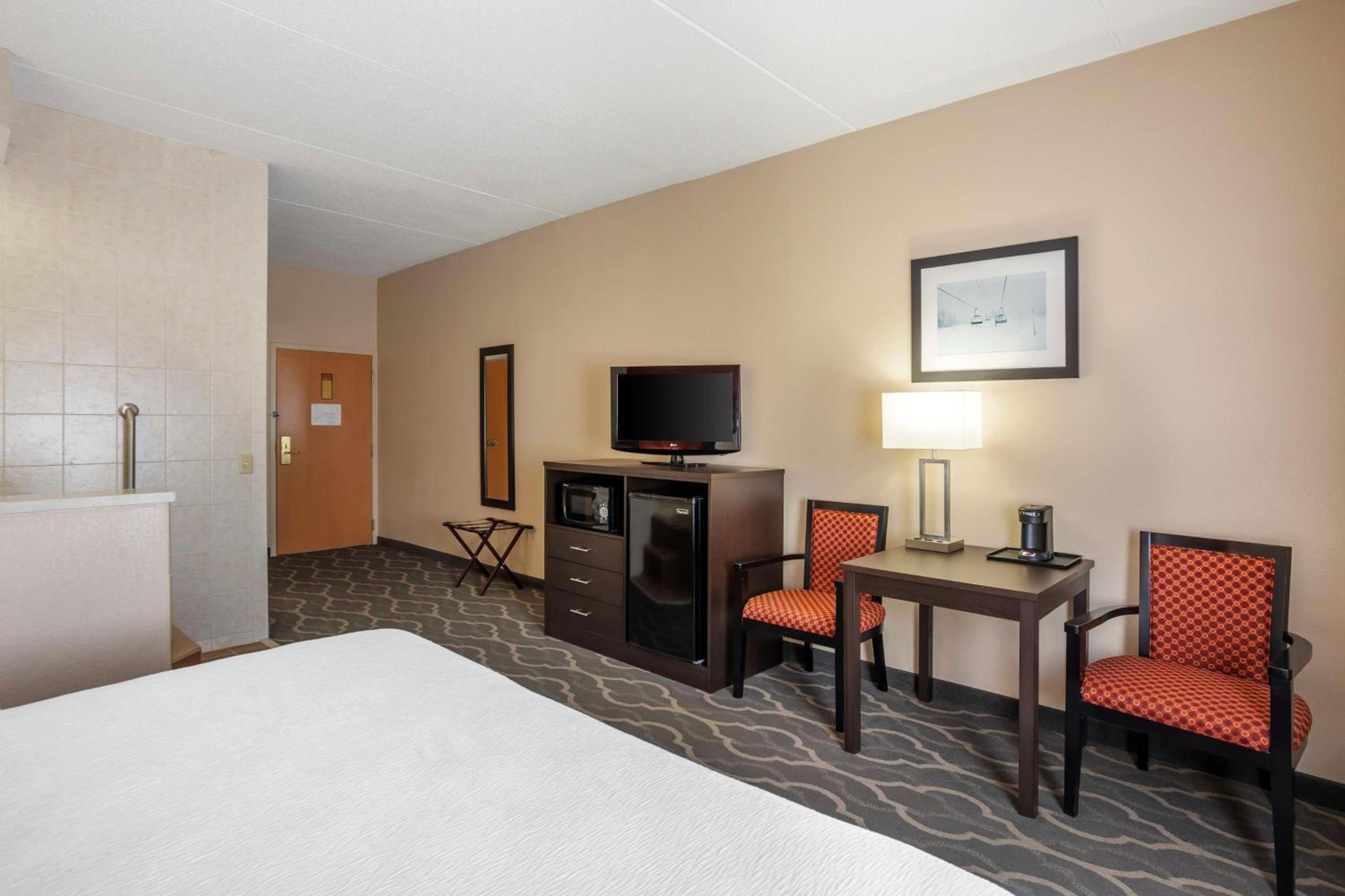 Best Western Inn at Blakeslee-Pocono - Property Image 18