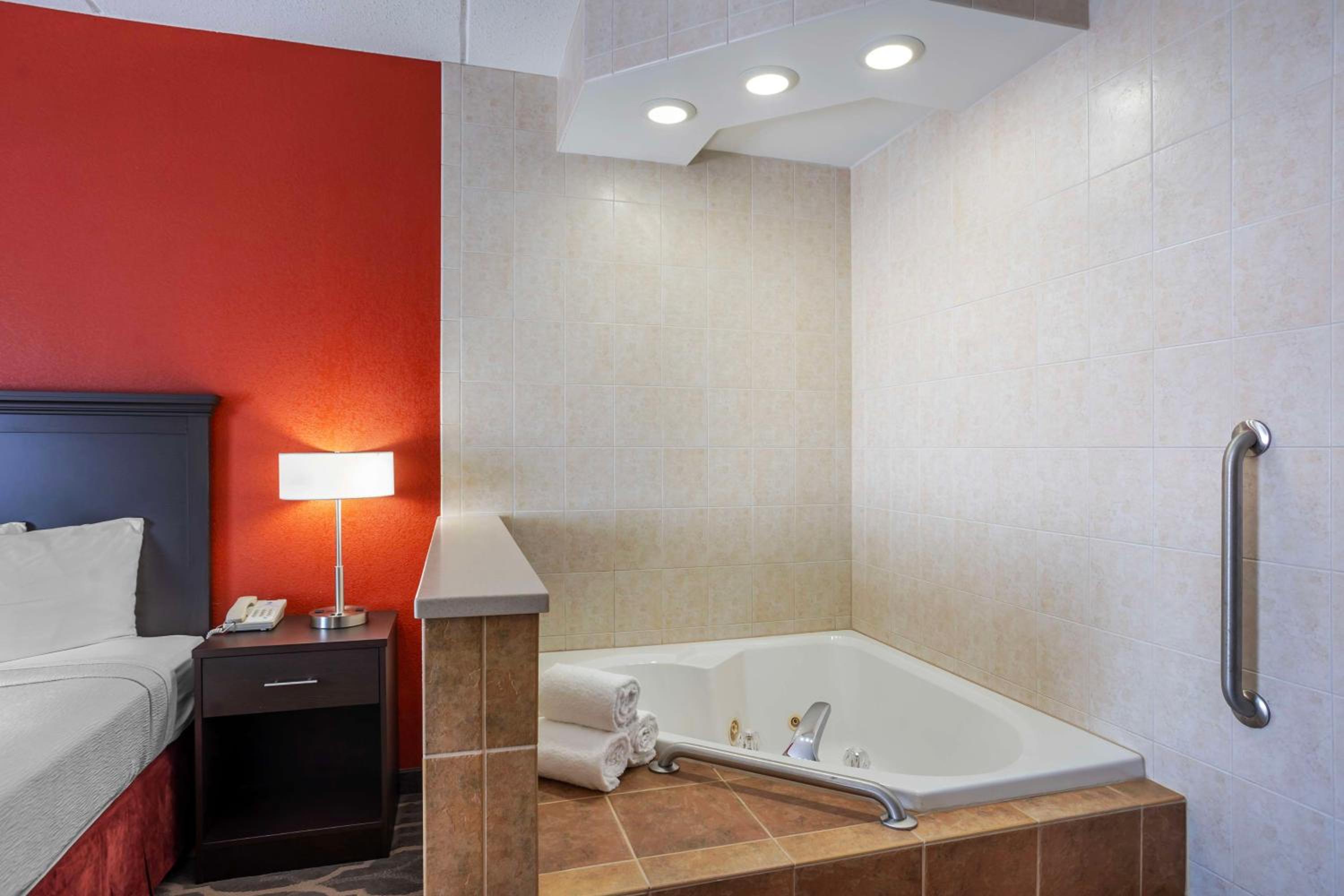 Best Western Inn at Blakeslee-Pocono - Property Image 15