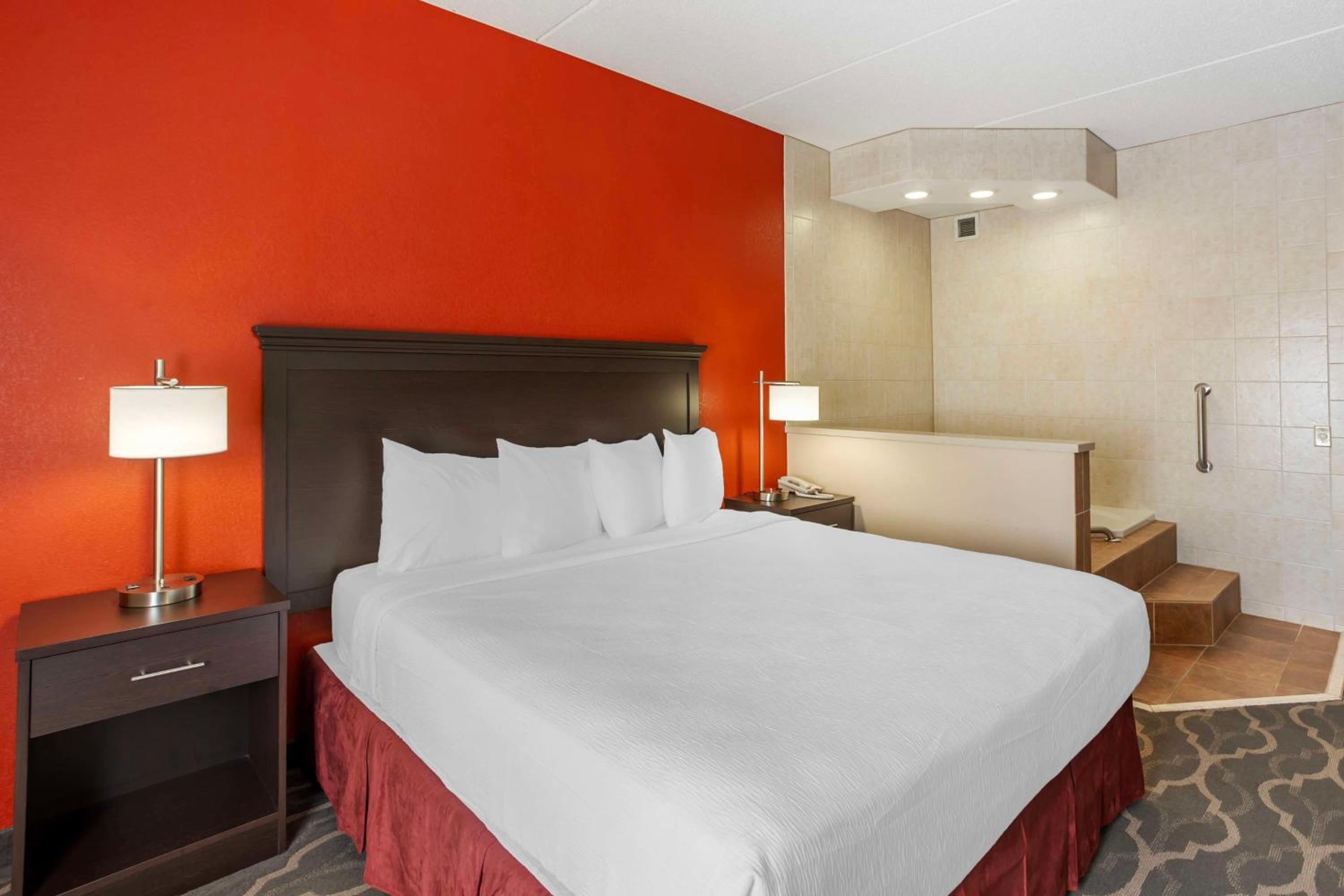 Best Western Inn at Blakeslee-Pocono - Property Image 8