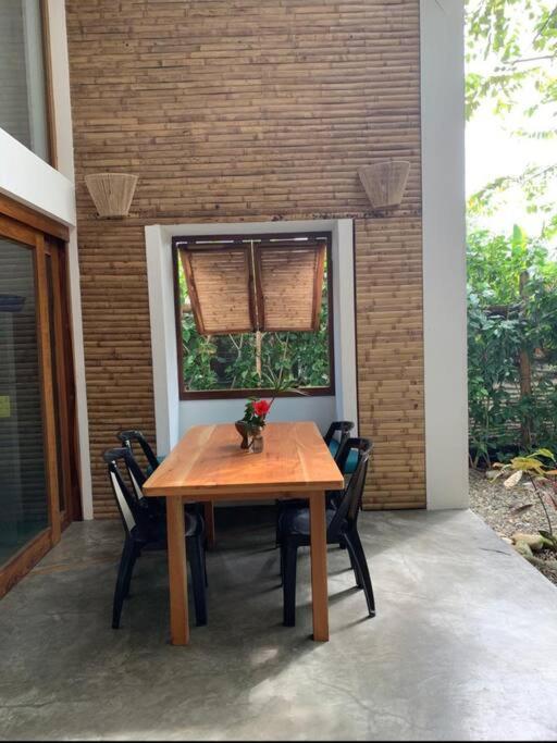 Casa Flora Ayampe