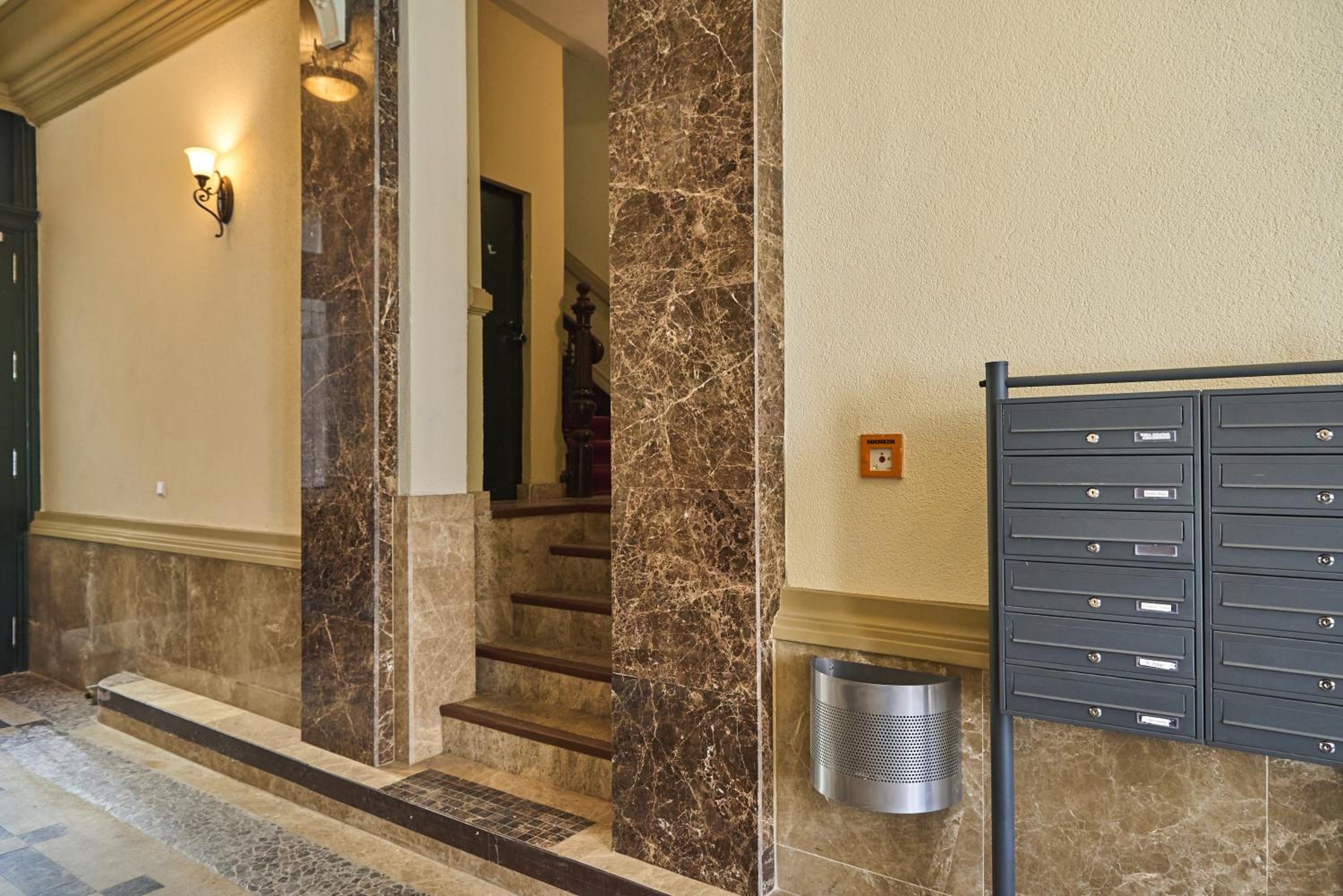 Lux Central Apartment