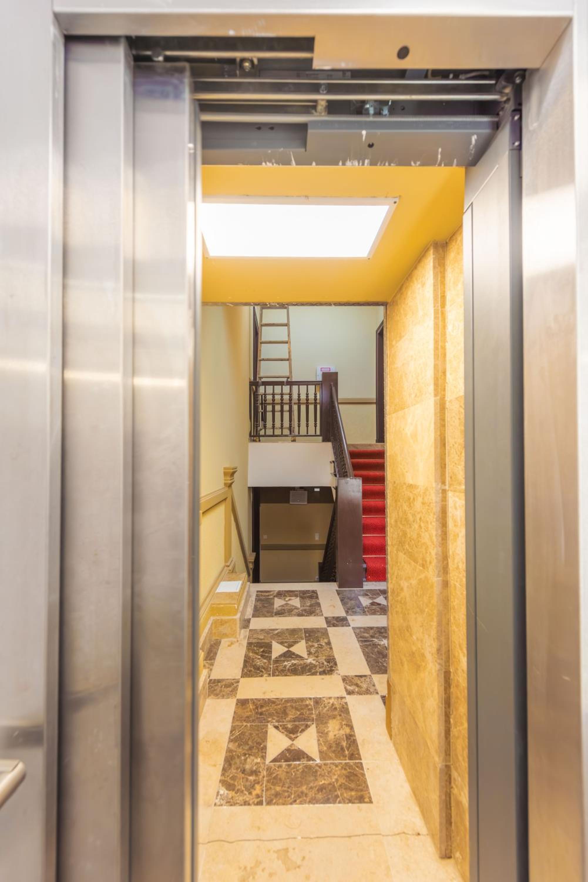Lux Central Apartment