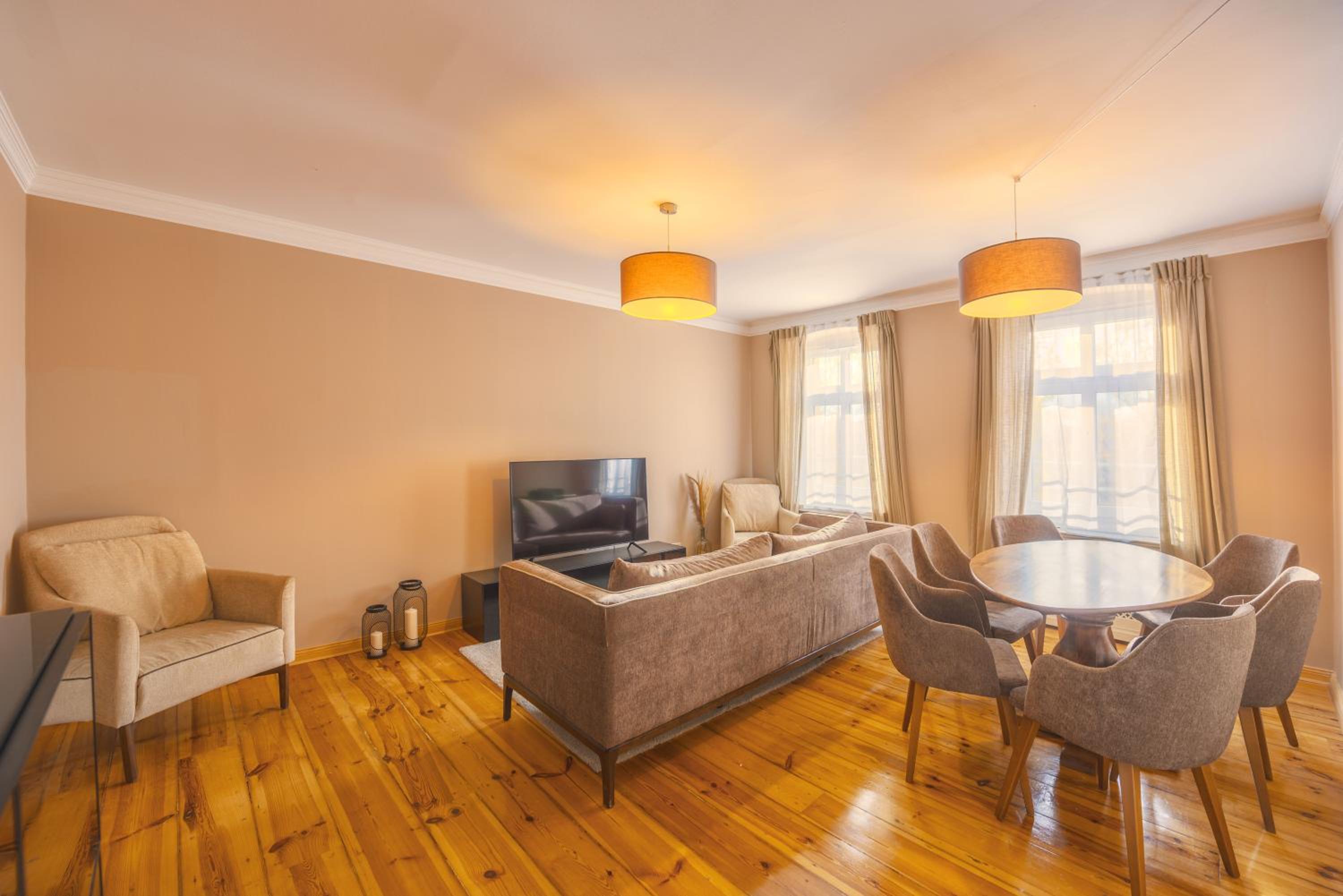 Lux Central Apartment