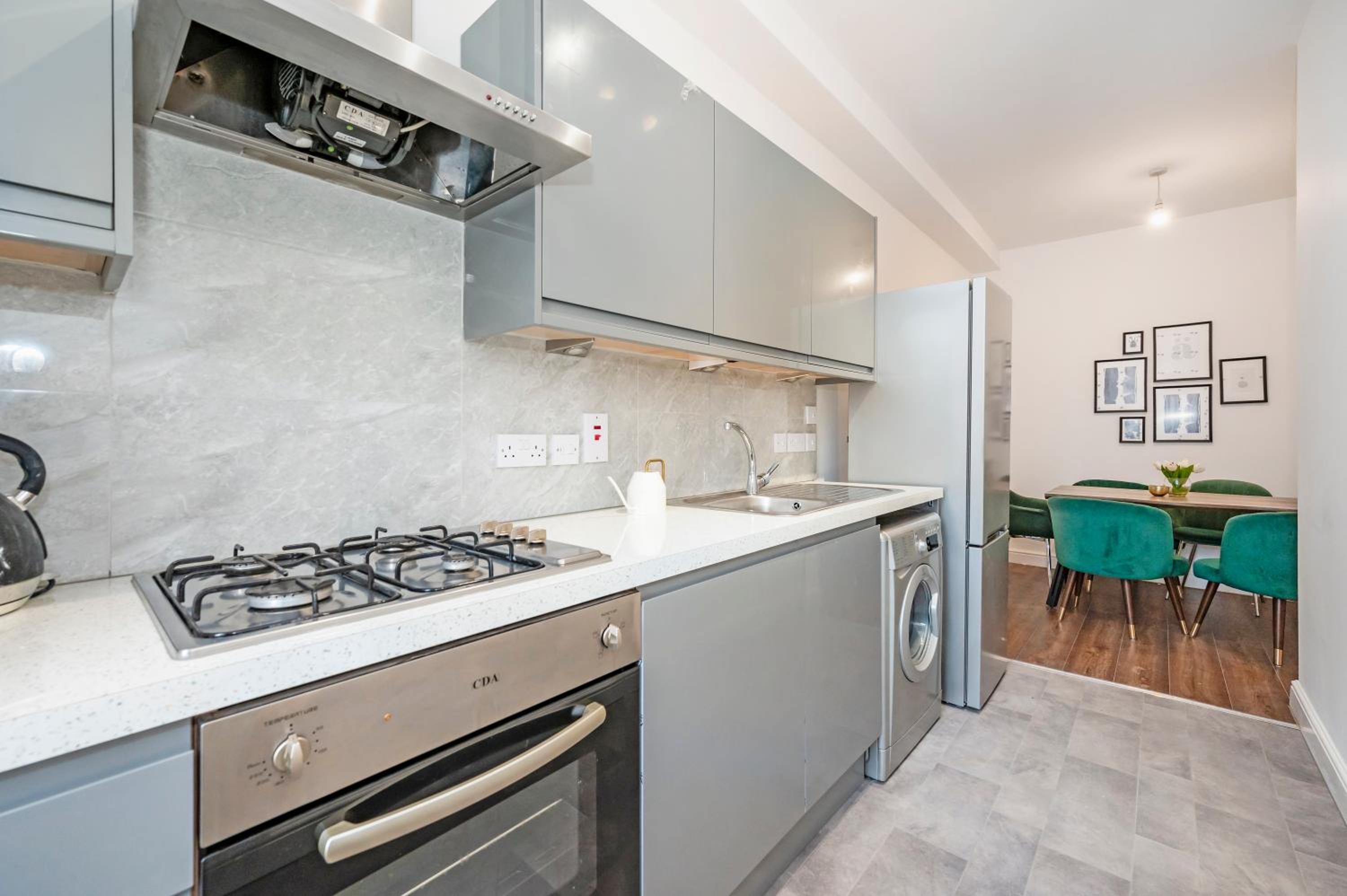 Beautiful Flat Near the Center 11 min by tube