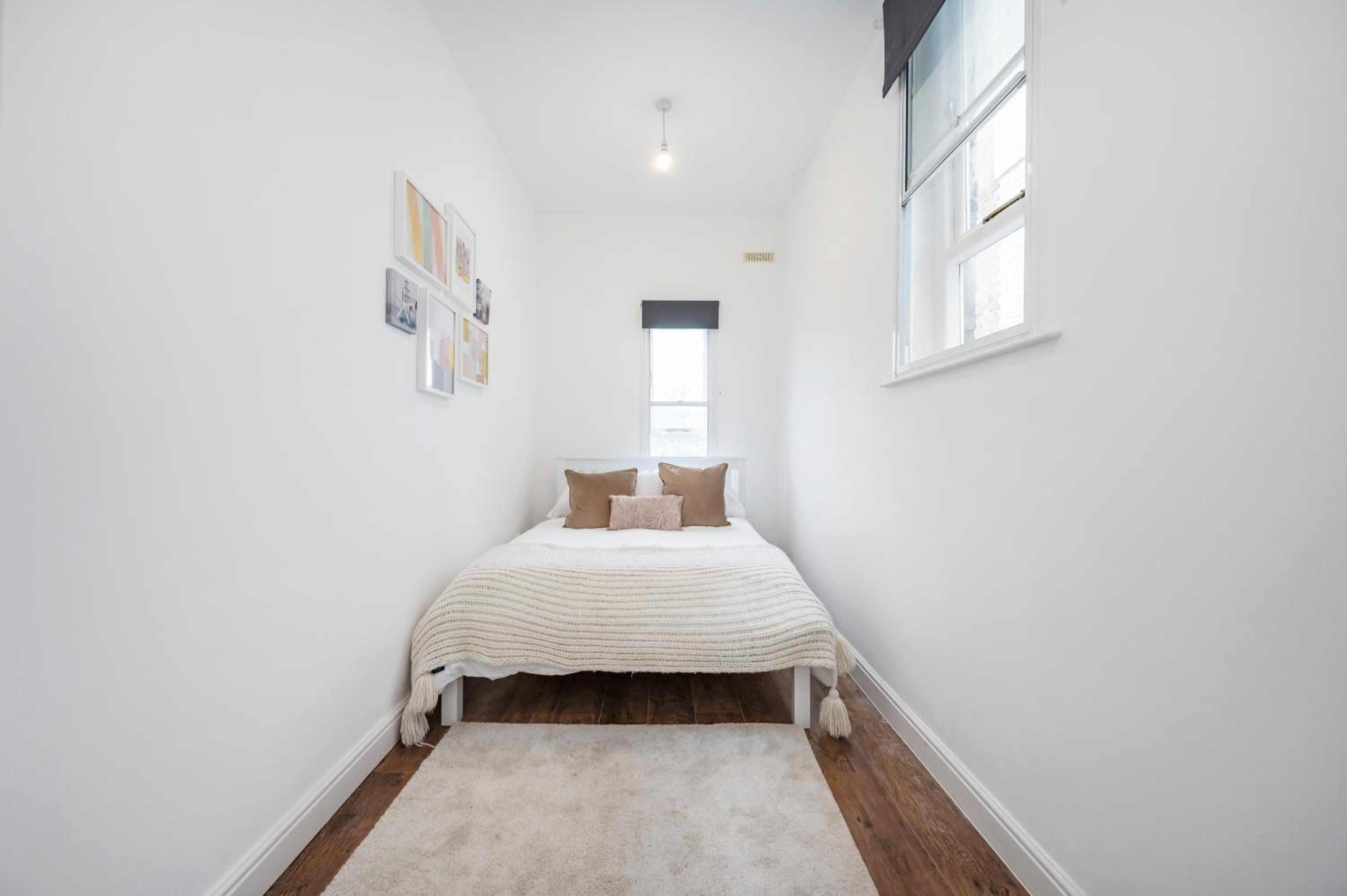 Beautiful Flat Near the Center 11 min by tube