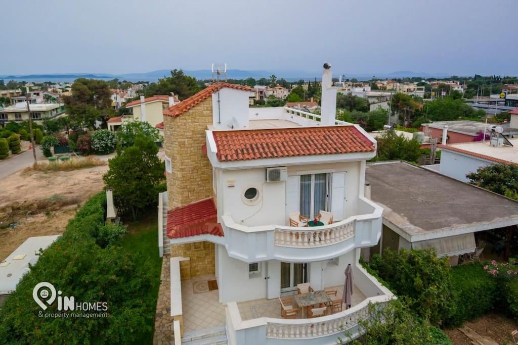 Luxury Villa King George in Nea Makri view 3