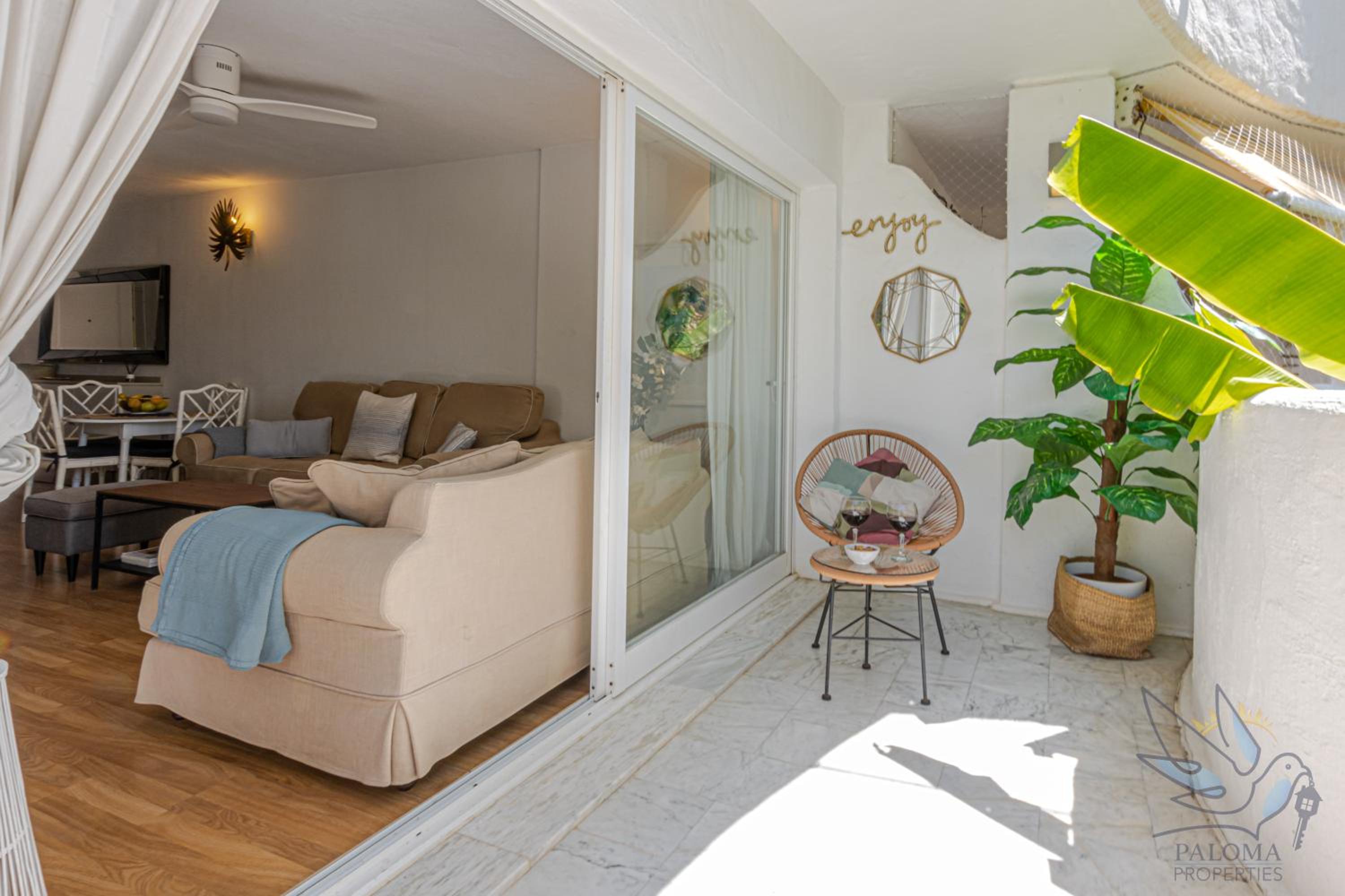 Benalgolf Lovely apartment in Benalmádena with Sea Views, Excellent WIFI connection, private Backyard with BBQ