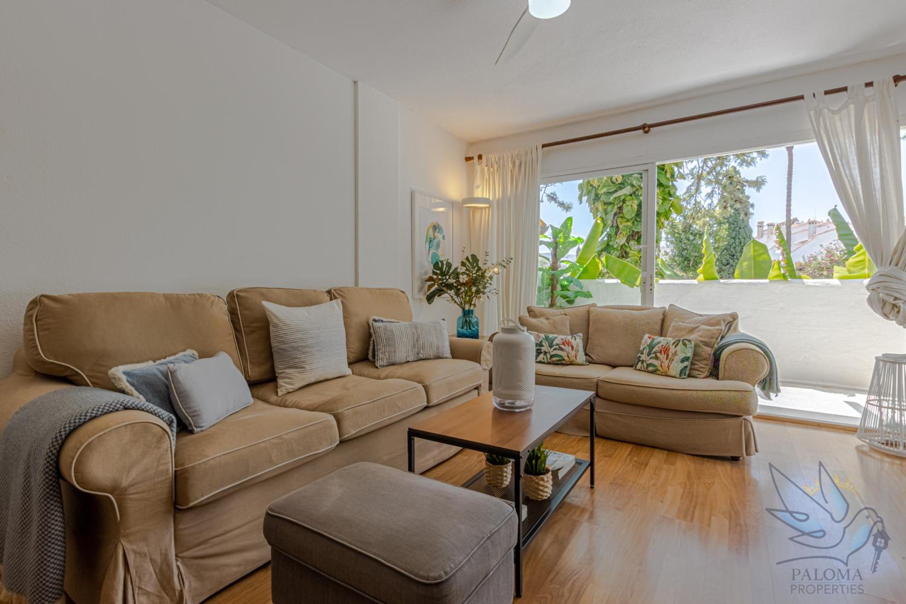 Benalgolf Lovely apartment in Benalmádena with Sea Views, Excellent WIFI connection, private Backyard with BBQ