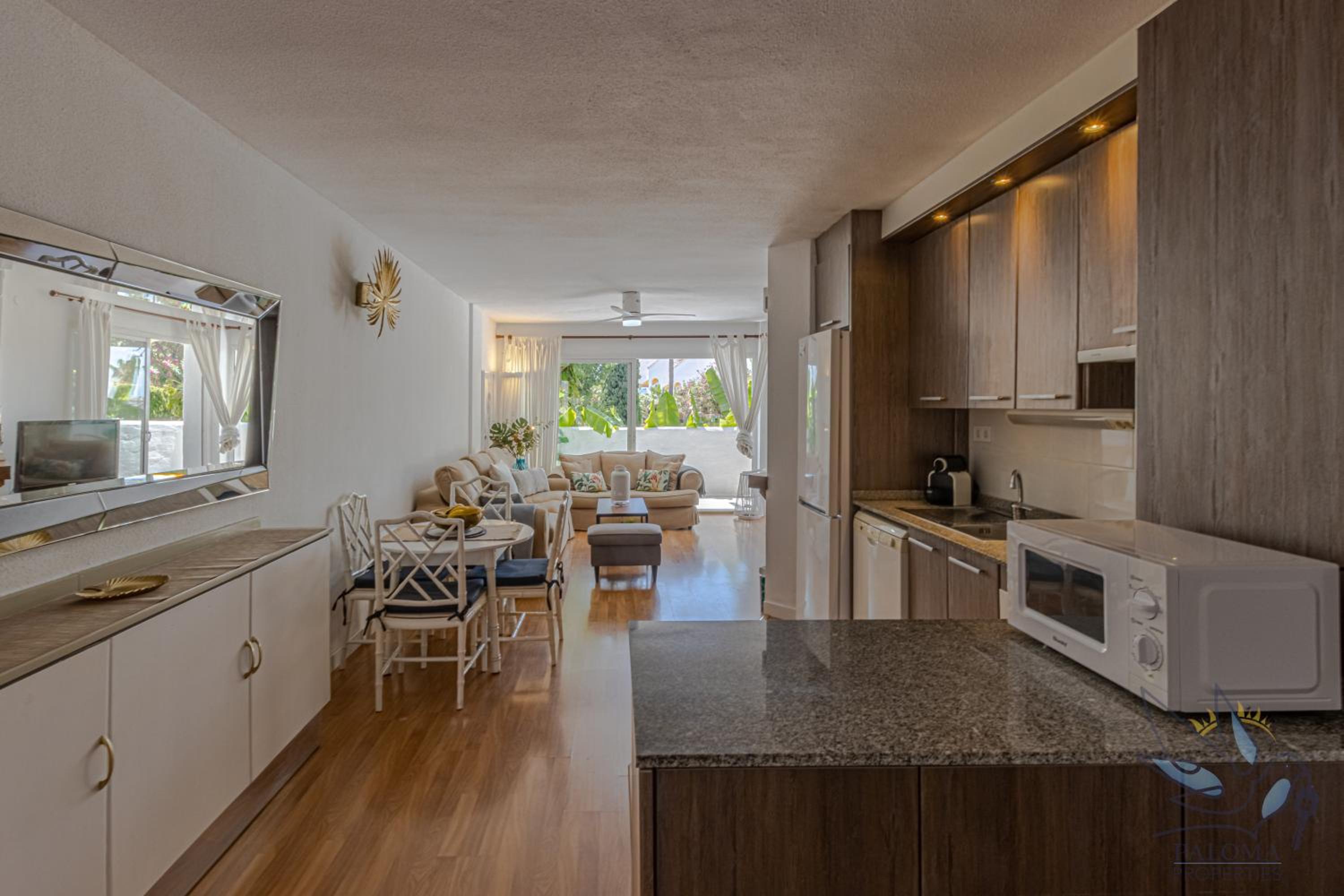 Benalgolf Lovely apartment in Benalmádena with Sea Views, Excellent WIFI connection, private Backyard with BBQ