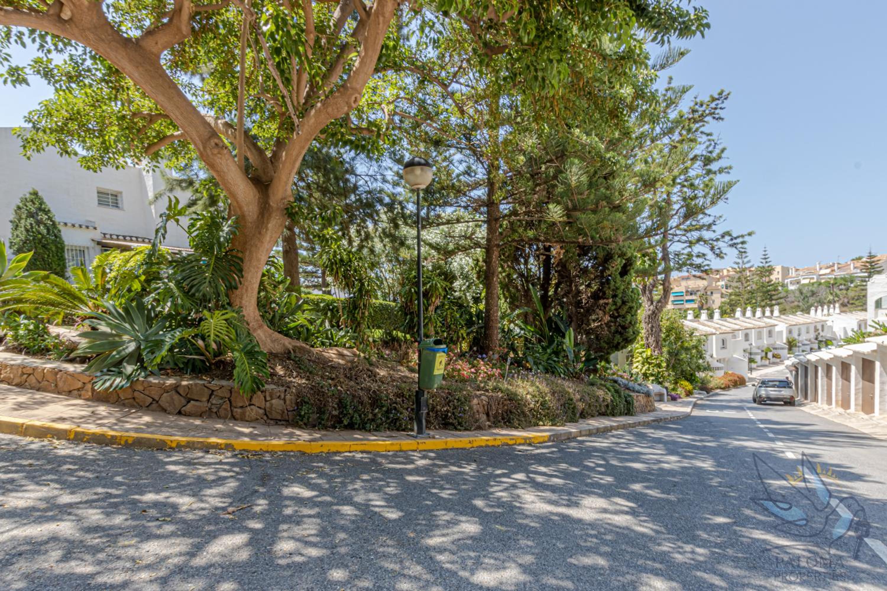 Benalgolf Lovely apartment in Benalmádena with Sea Views, Excellent WIFI connection, private Backyard with BBQ