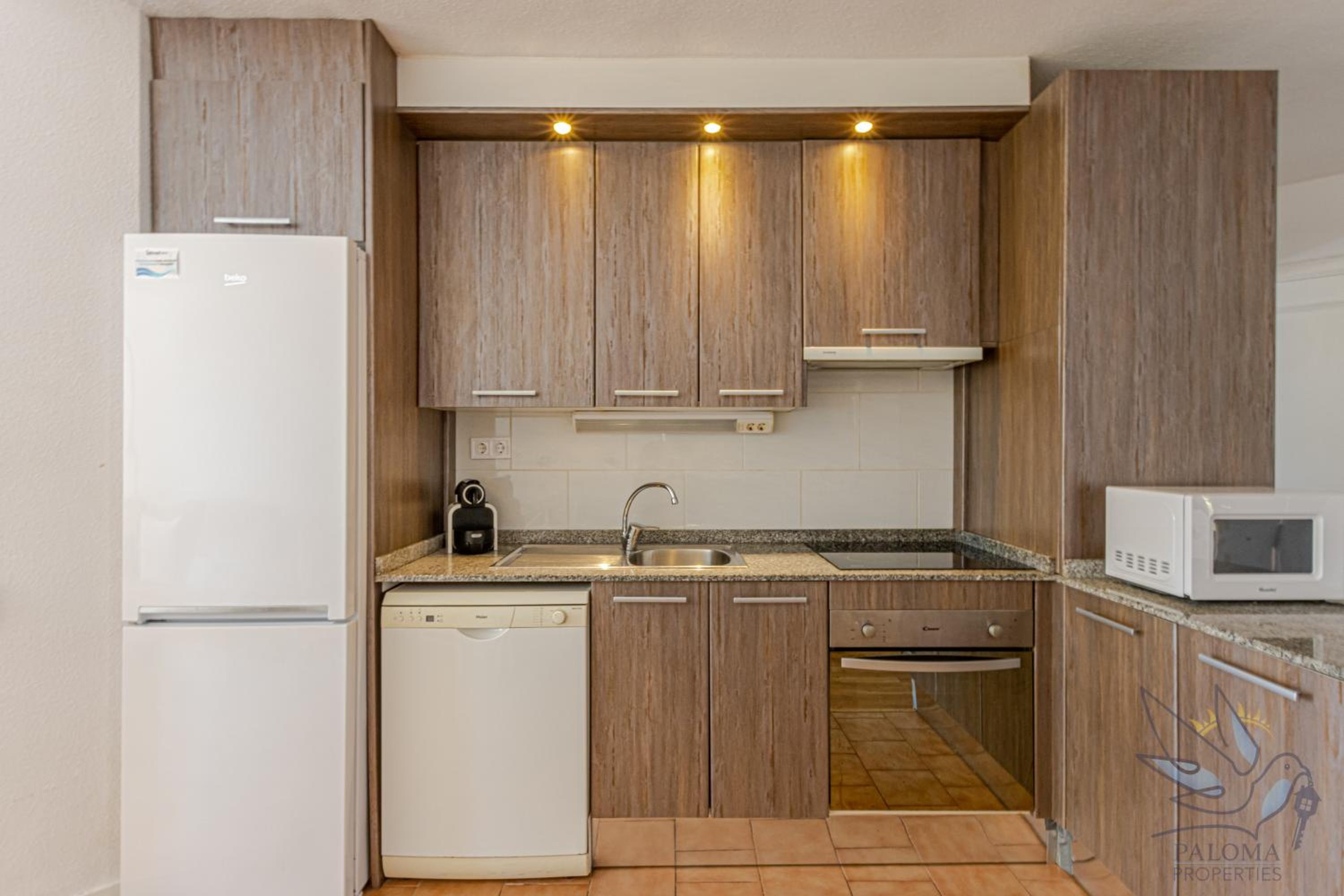 Benalgolf Lovely apartment in Benalmádena with Sea Views, Excellent WIFI connection, private Backyard with BBQ
