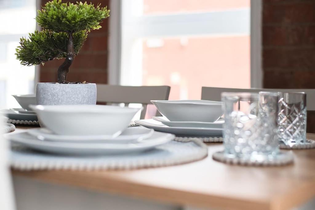 Apartment 5, silvester house, Silvester Street, Hull, HU13HA view 3