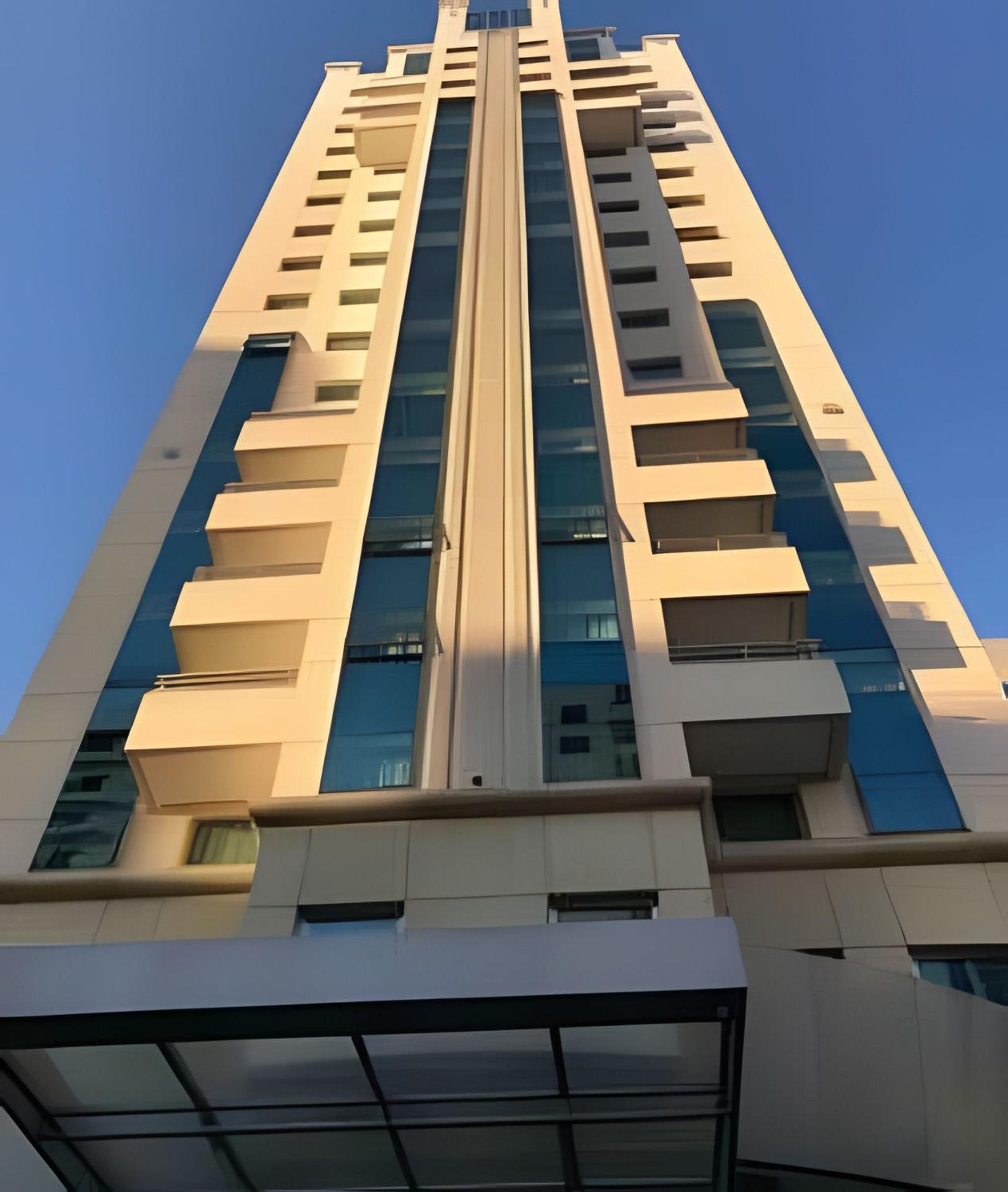 Flat localizado na Rua Oscar Freire