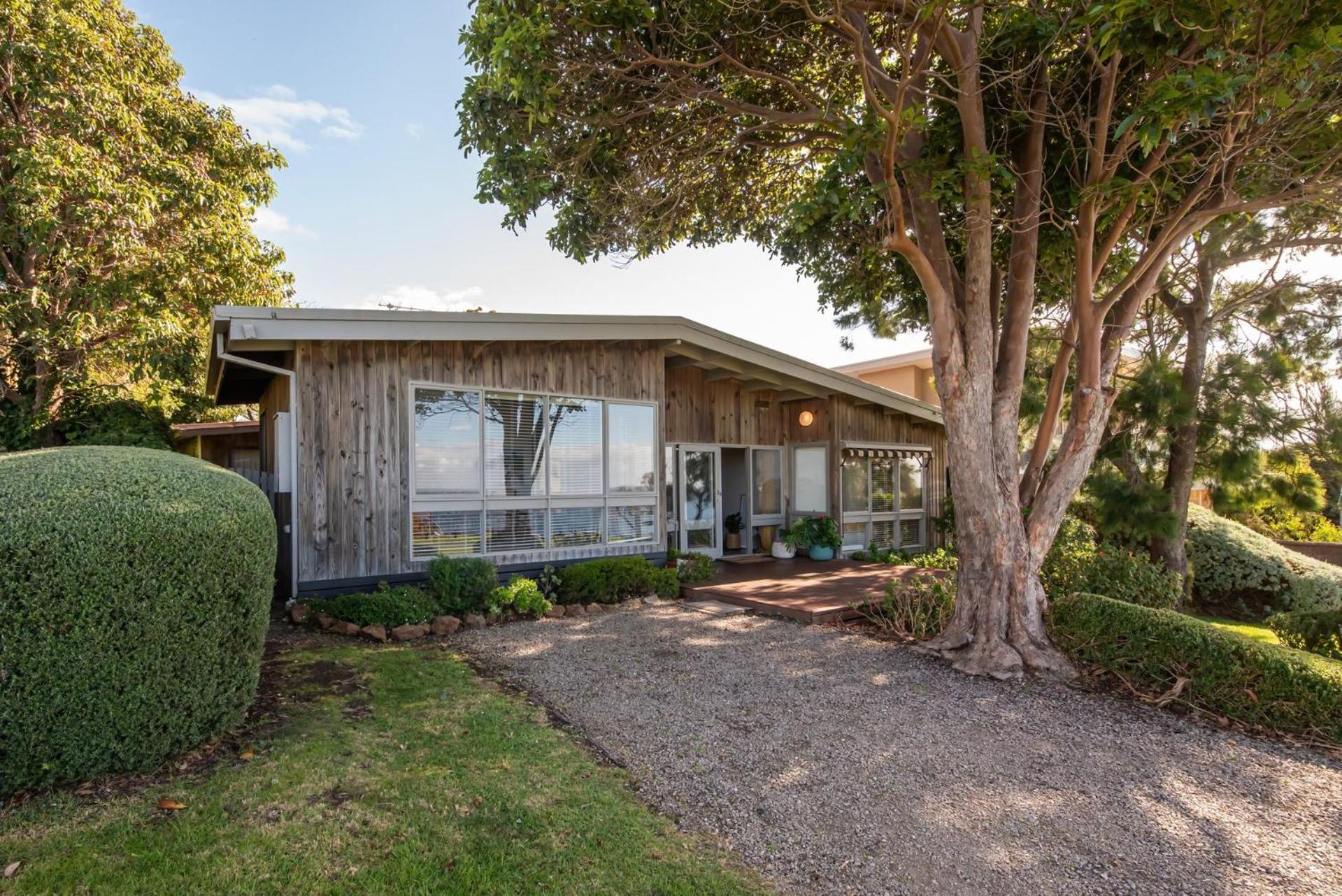 Pebble Views by Property Mums