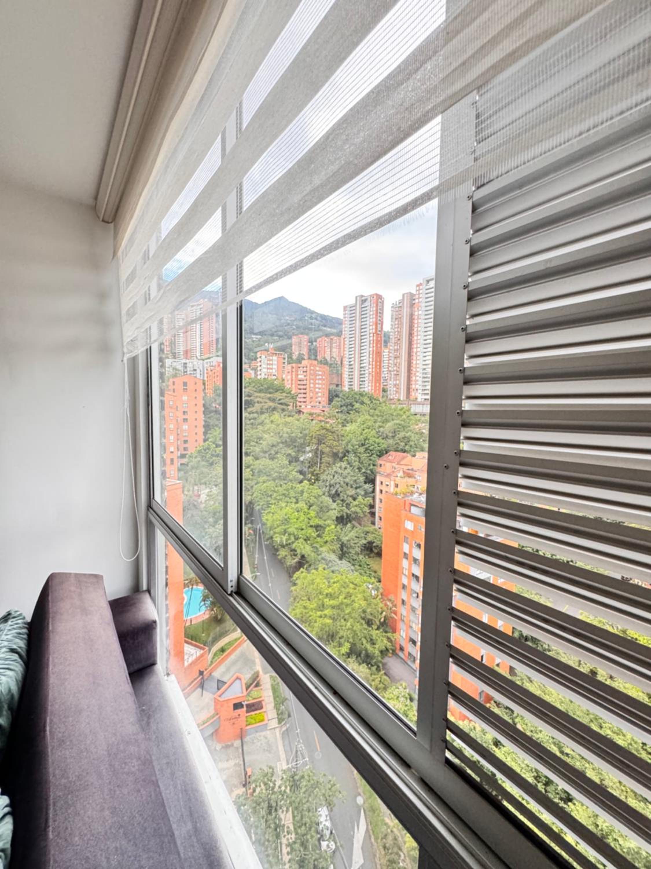 2104 Apartamento Poblado en la zona rosa de medellín