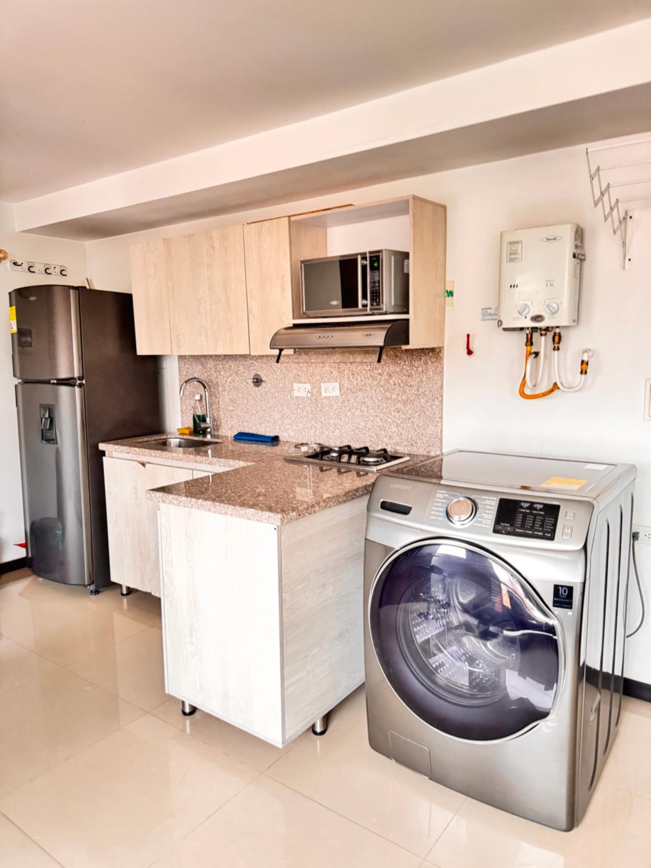 2104 Apartamento Poblado en la zona rosa de medellín