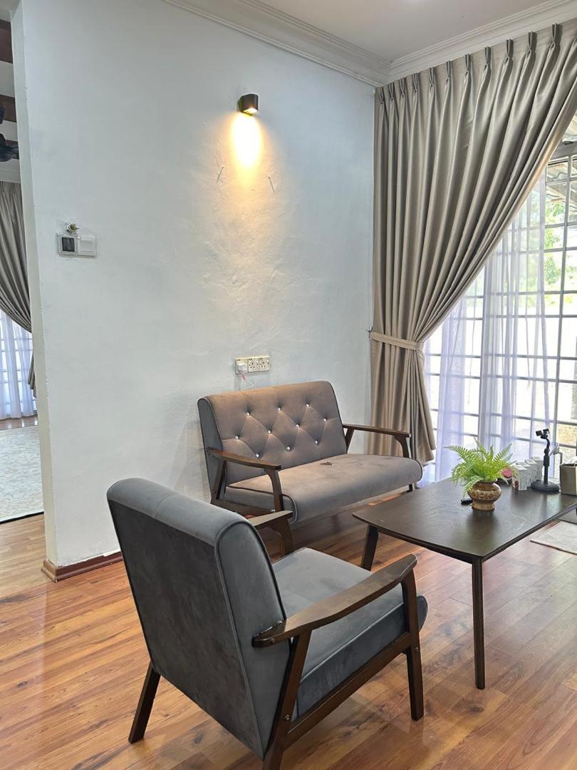 Alora Homestay