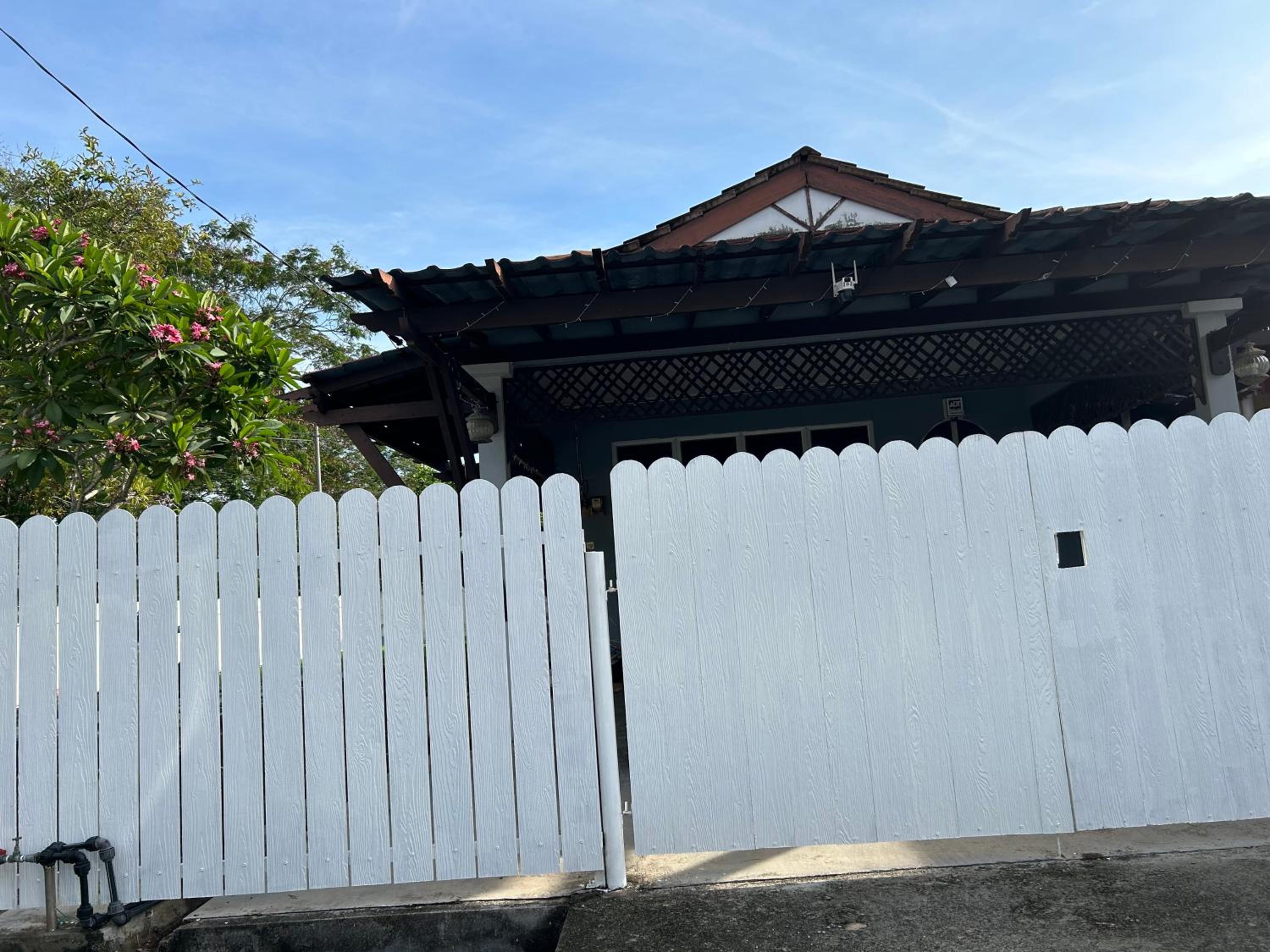 Alora Homestay
