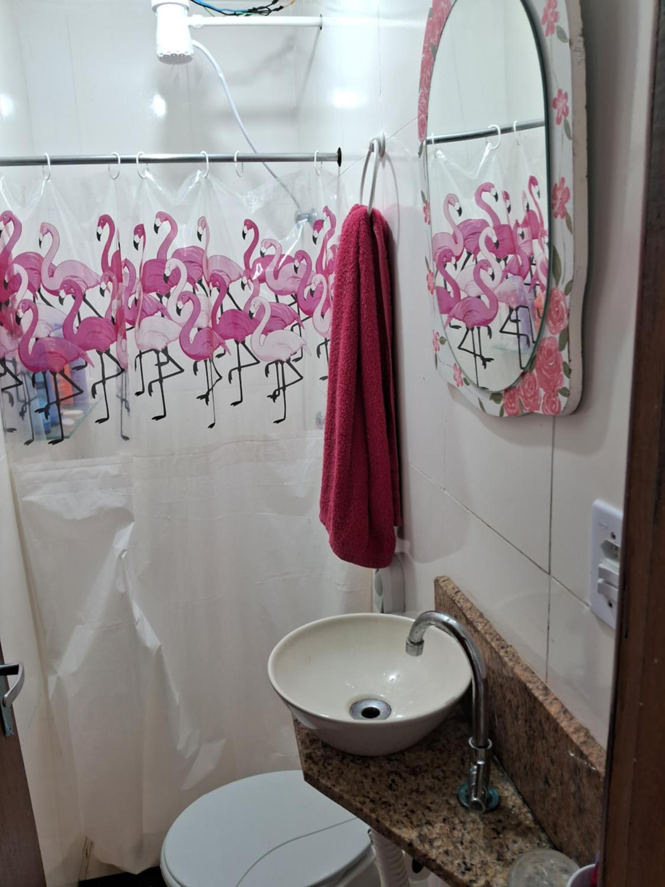 Pequeno apartamento a 100 metros da praia