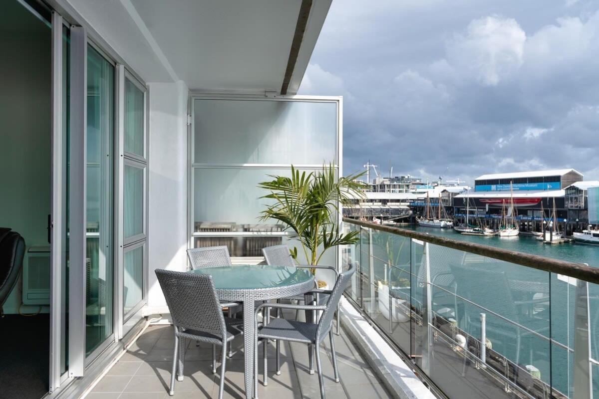 Spacious Executive Apartmt,great Views! Location view 3