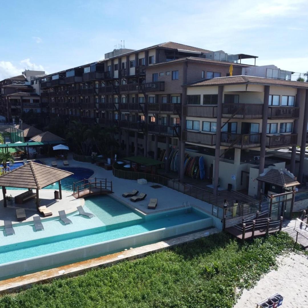 Condomínio Barra Bali apartamento térreo de frente para mar