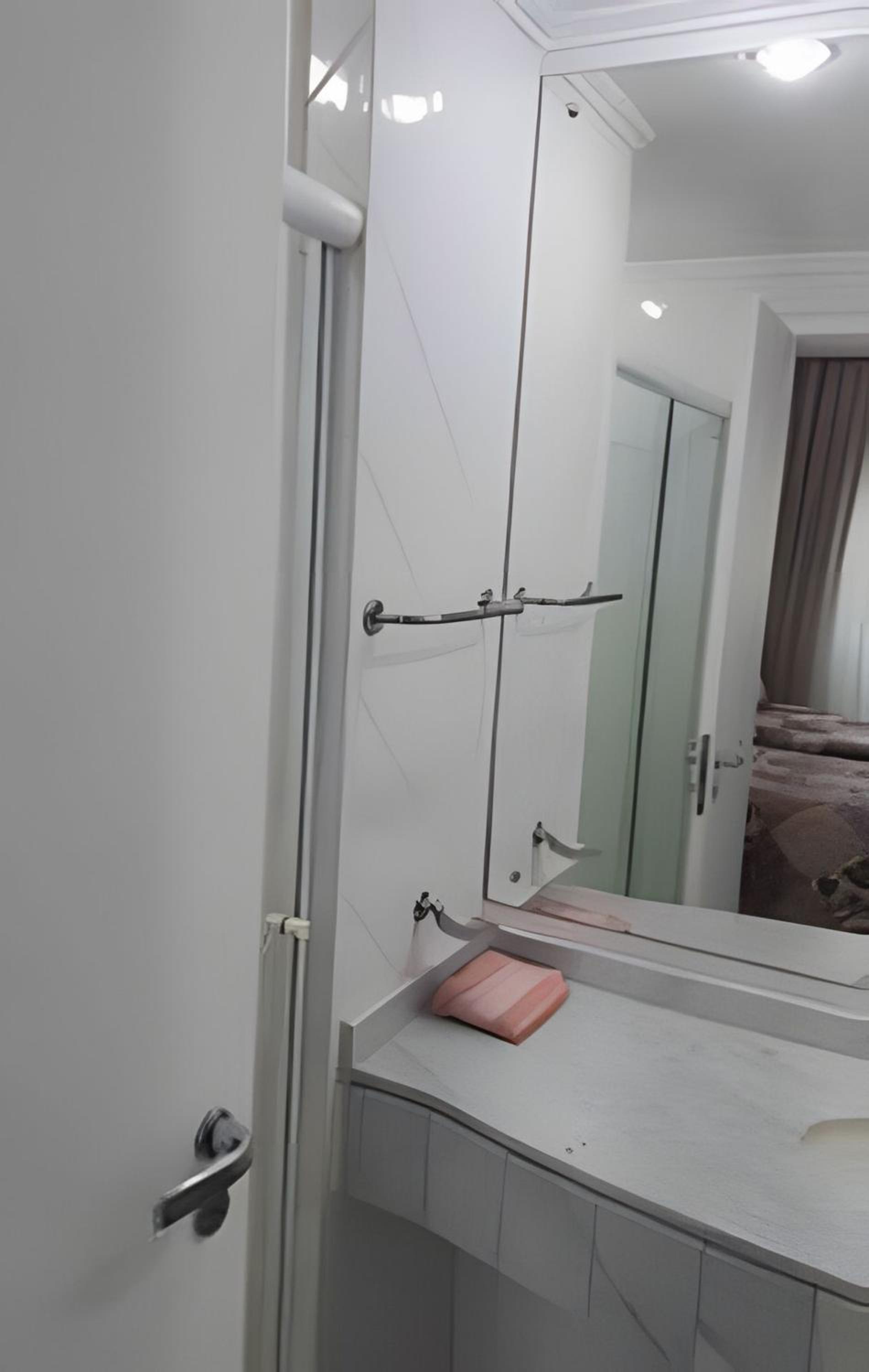 Flat localizado na Rua Oscar Freire