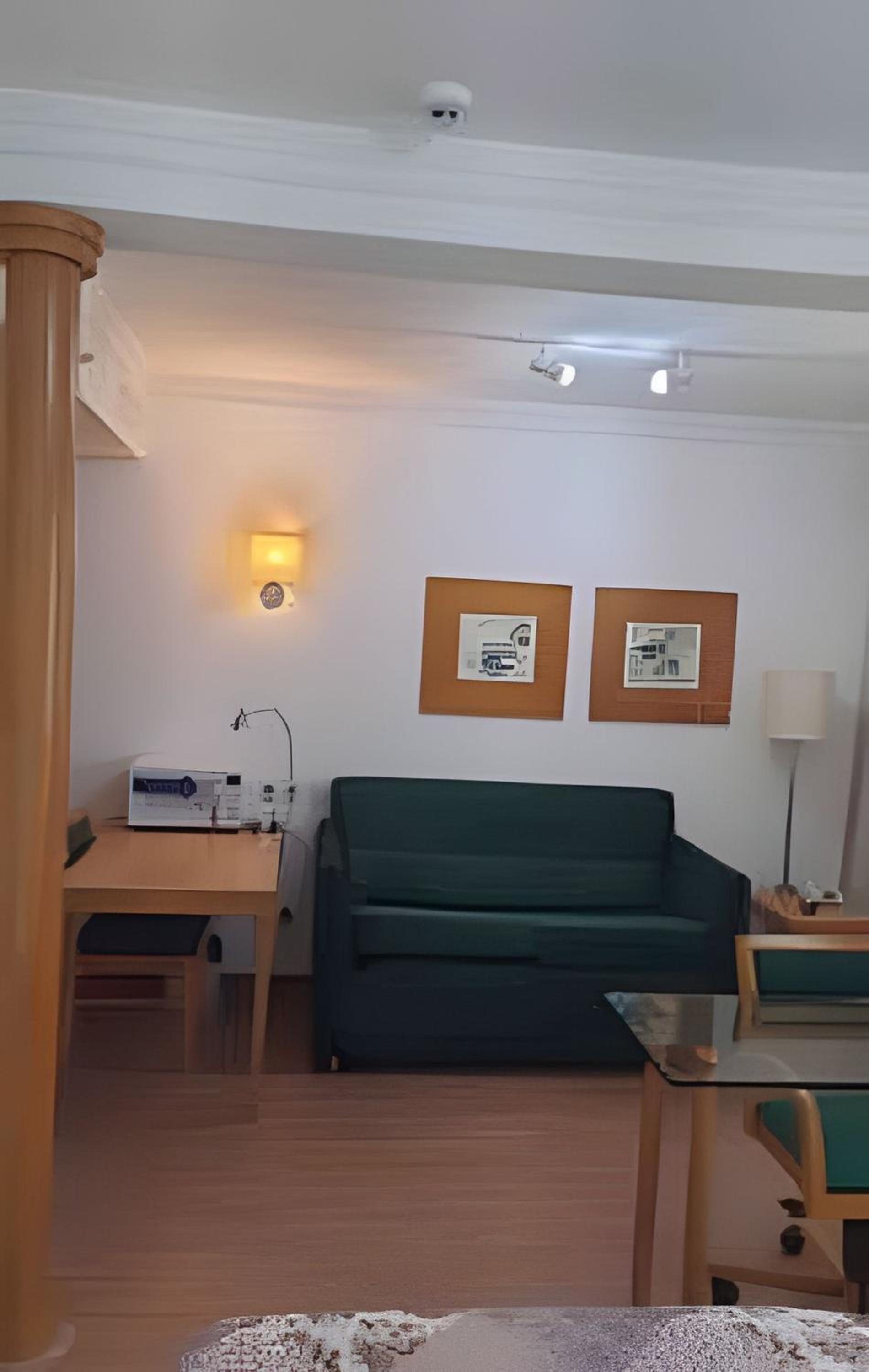 Flat localizado na Rua Oscar Freire