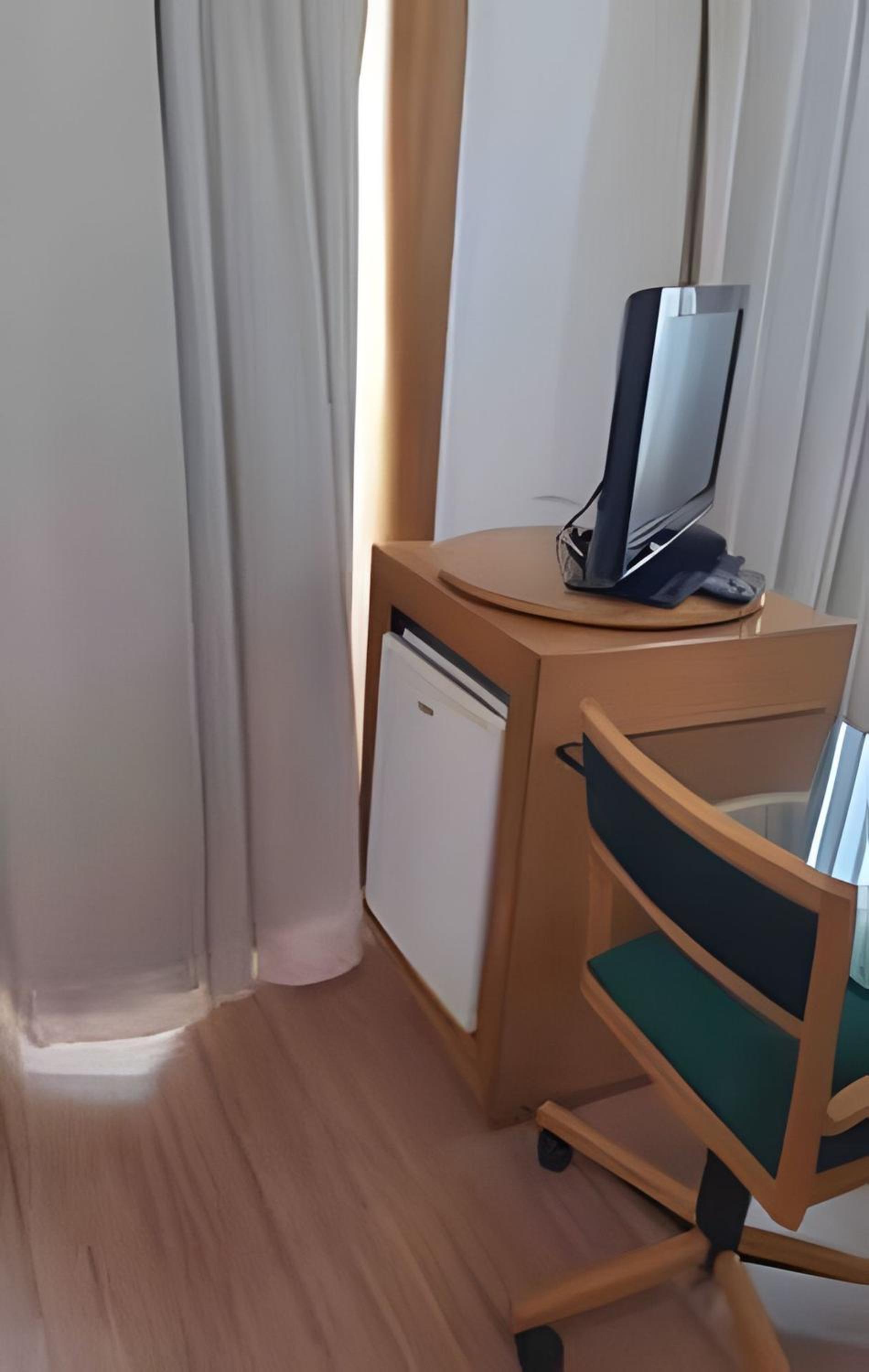 Flat localizado na Rua Oscar Freire