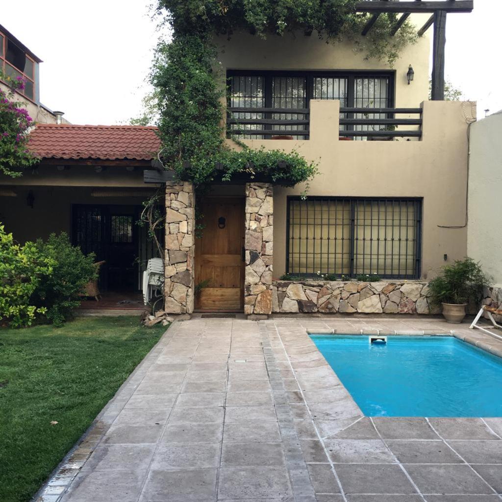 Quinta Montaña - Casa entera grupo o familia 8-10 personas - céntrica, piscina - Todas las comodidades!