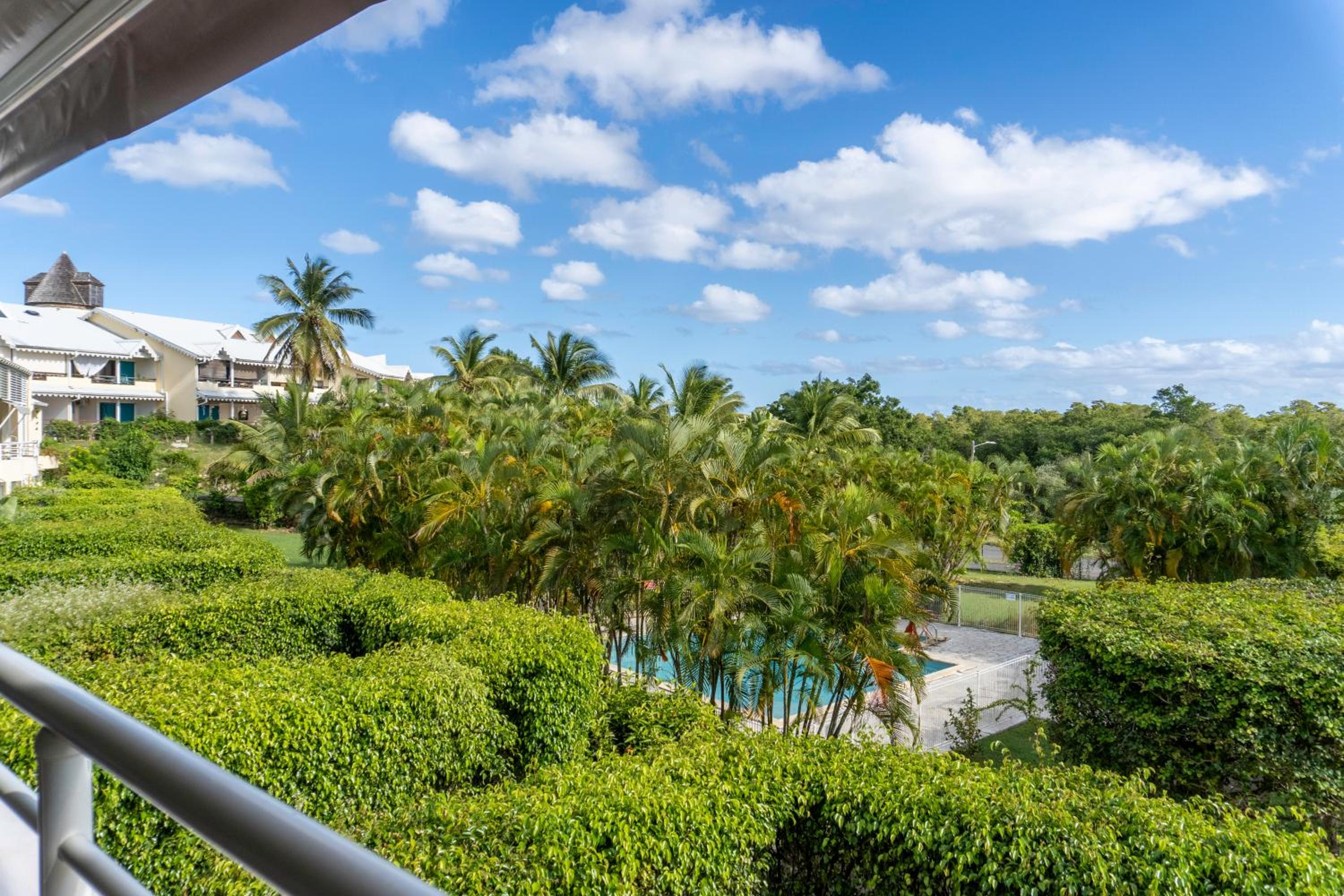 Bel appartement spacieux avec piscine et proche des plages - Le Mimosa view 2
