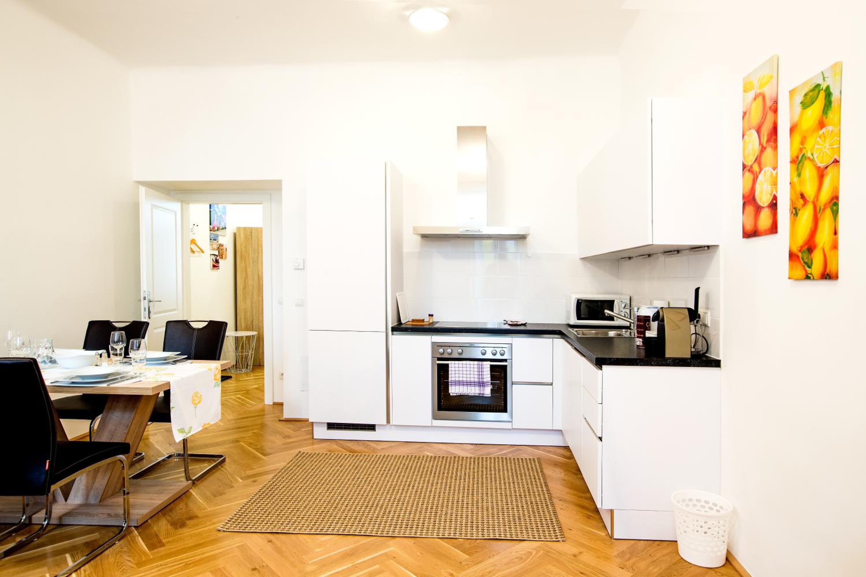 The Barts Apartments - Self Check-in