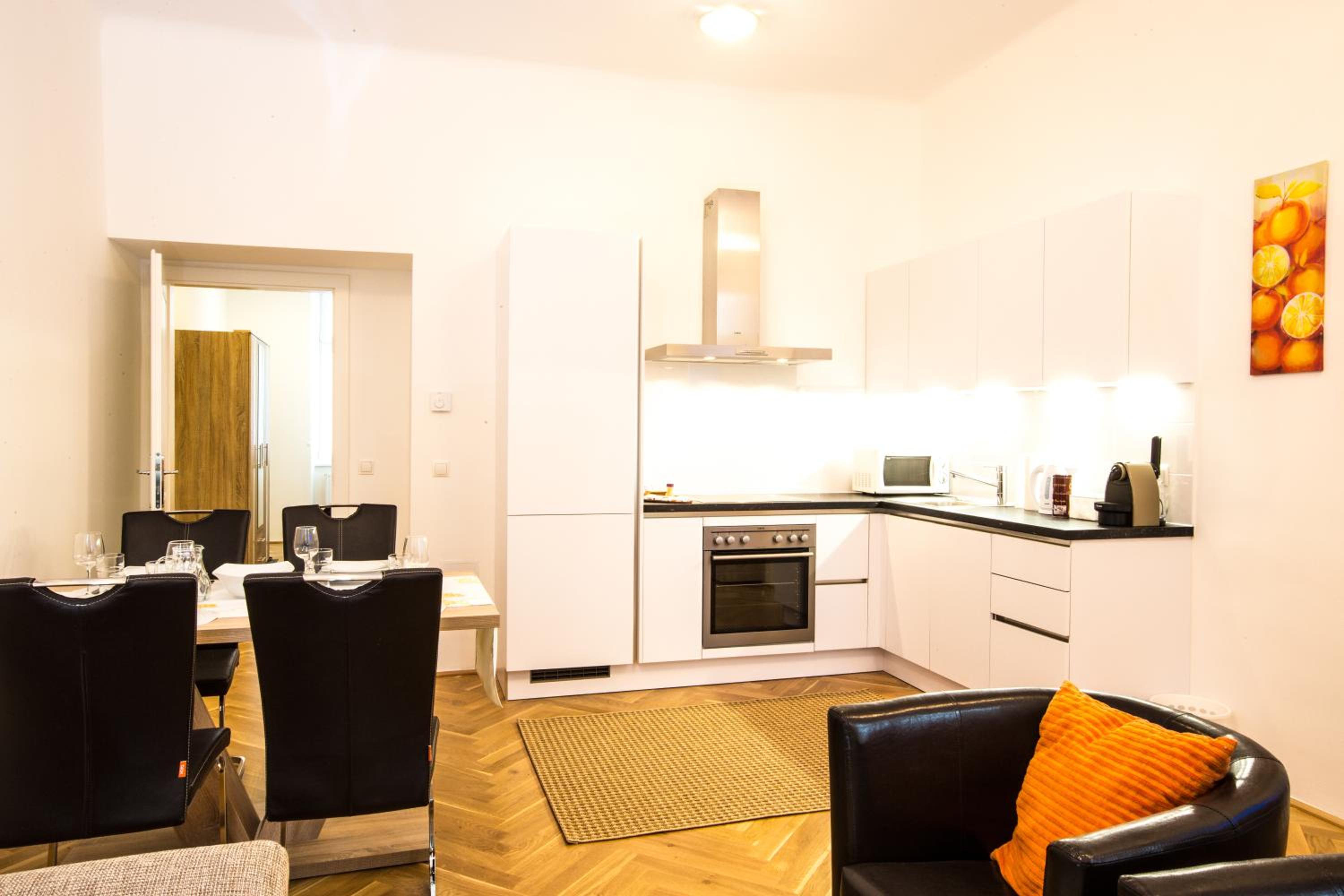 The Barts Apartments - Self Check-in