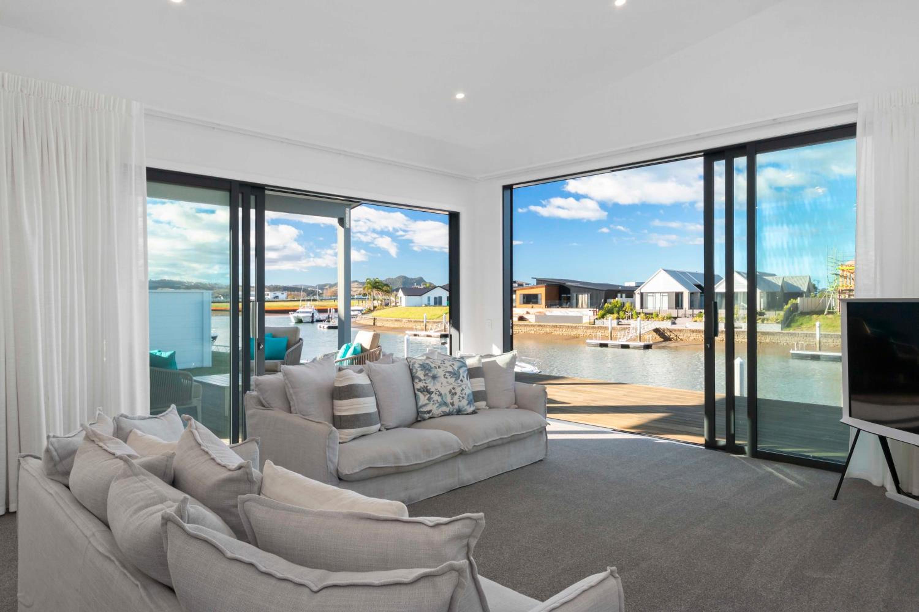 Whitianga Waterfront Retreat
