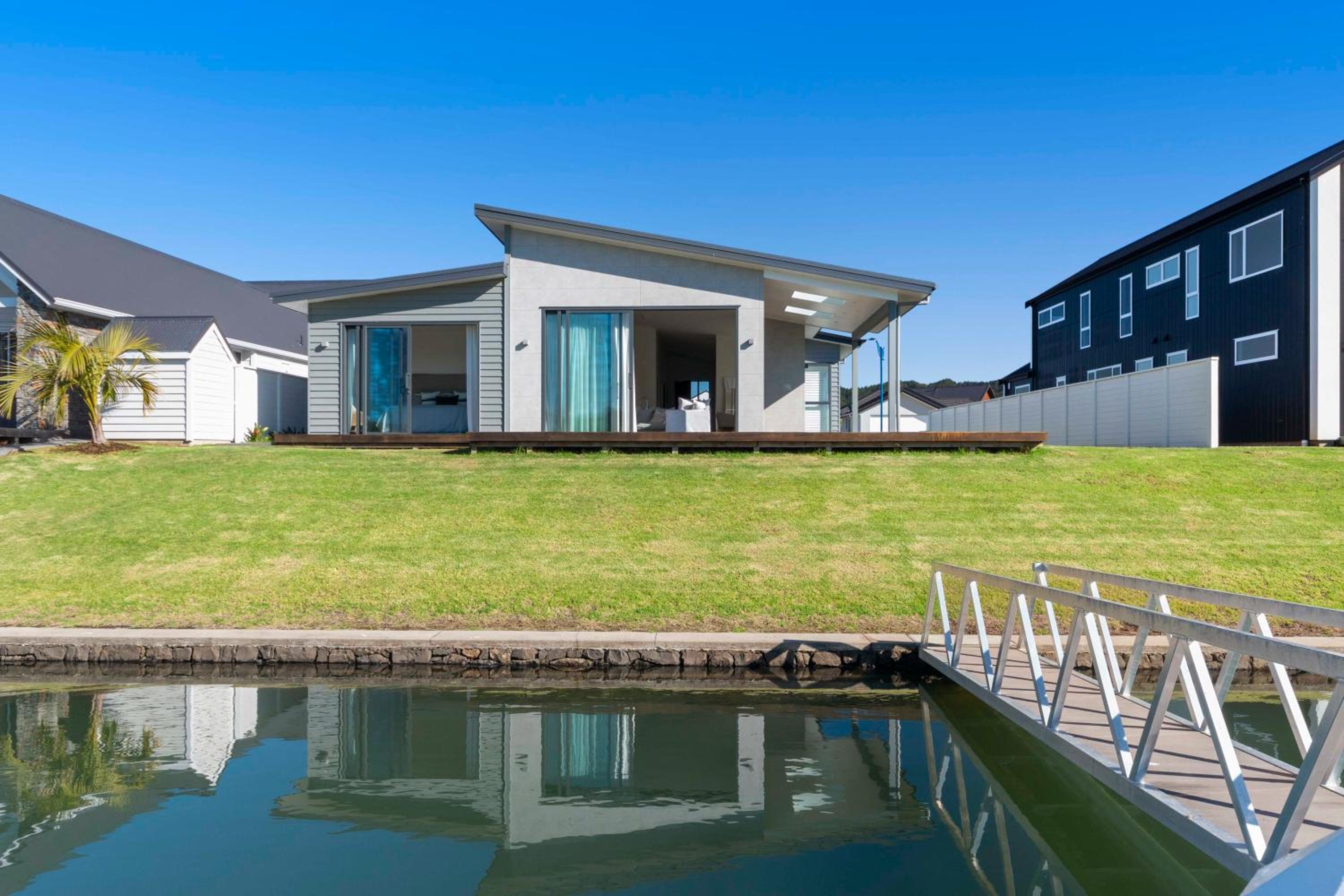 Whitianga Waterfront Retreat