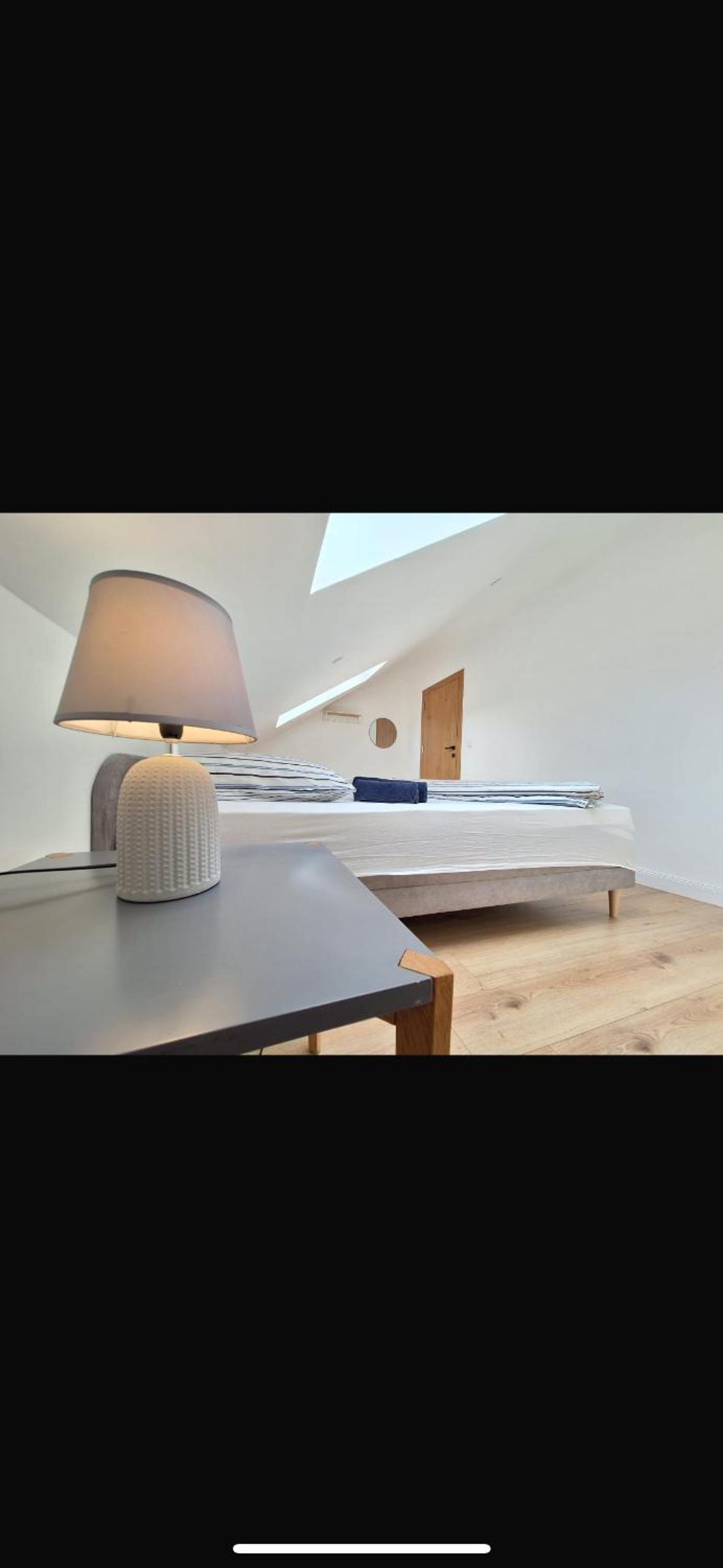 Near Vienna - 60m2 - 6 Guests - Self Check-in - Parking