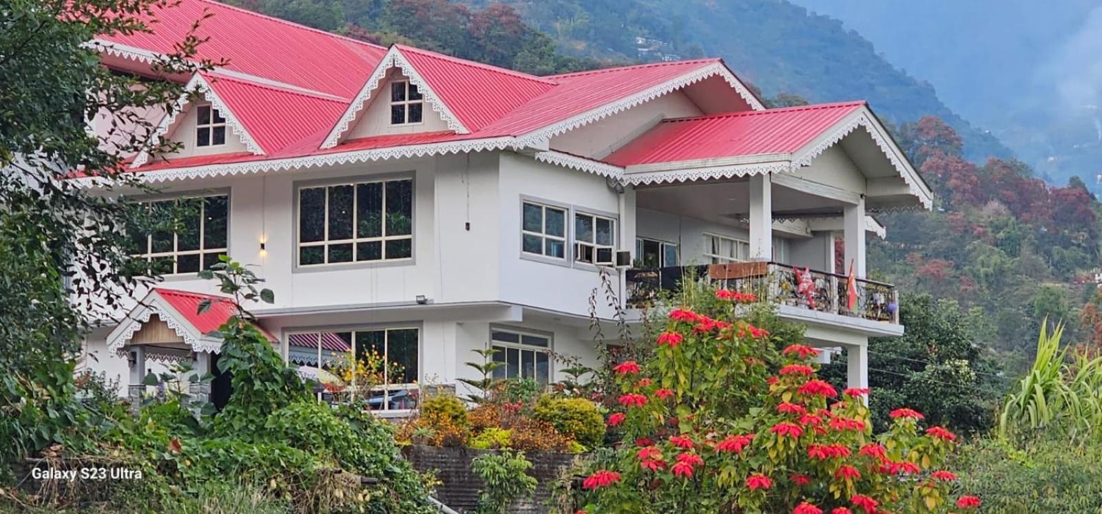 Dzoomlyang Homestay